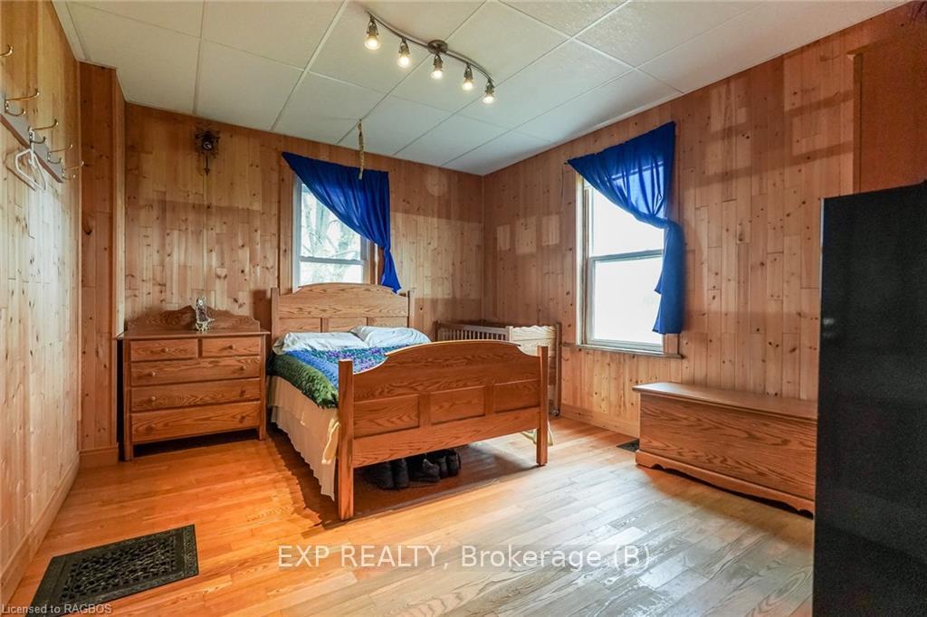 Photo 11 of 681456 Sideroad 6, Chatsworth — HOMEH