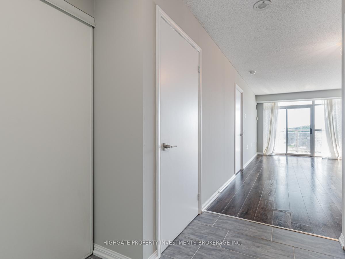 Photo 3 of Unit 645, 650 Lawrence Avenue W, Toronto, Englemount-Lawrence — HOMEH