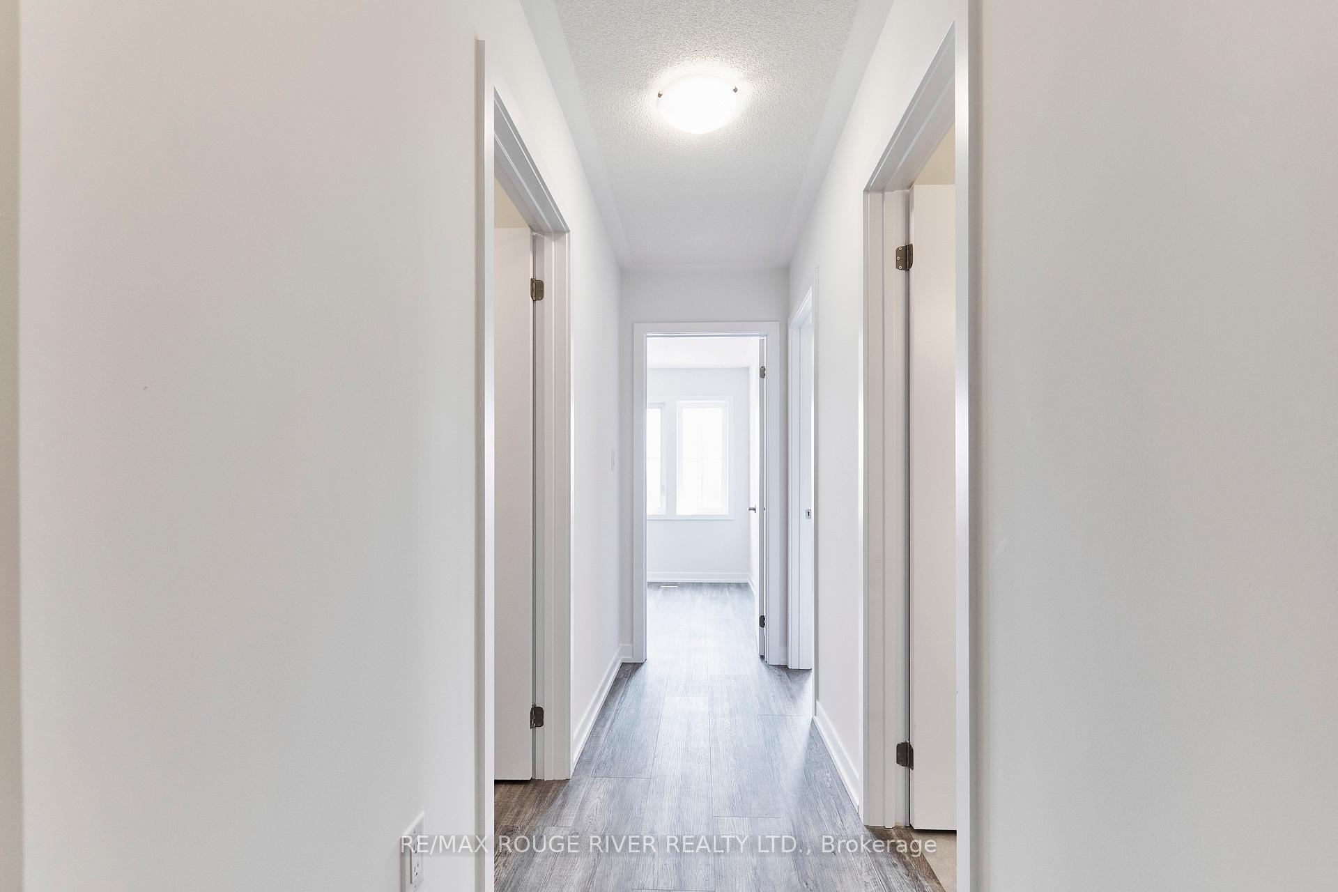 Photo 7 of 94 Ziibi Way, Clarington, Newcastle — HOMEH
