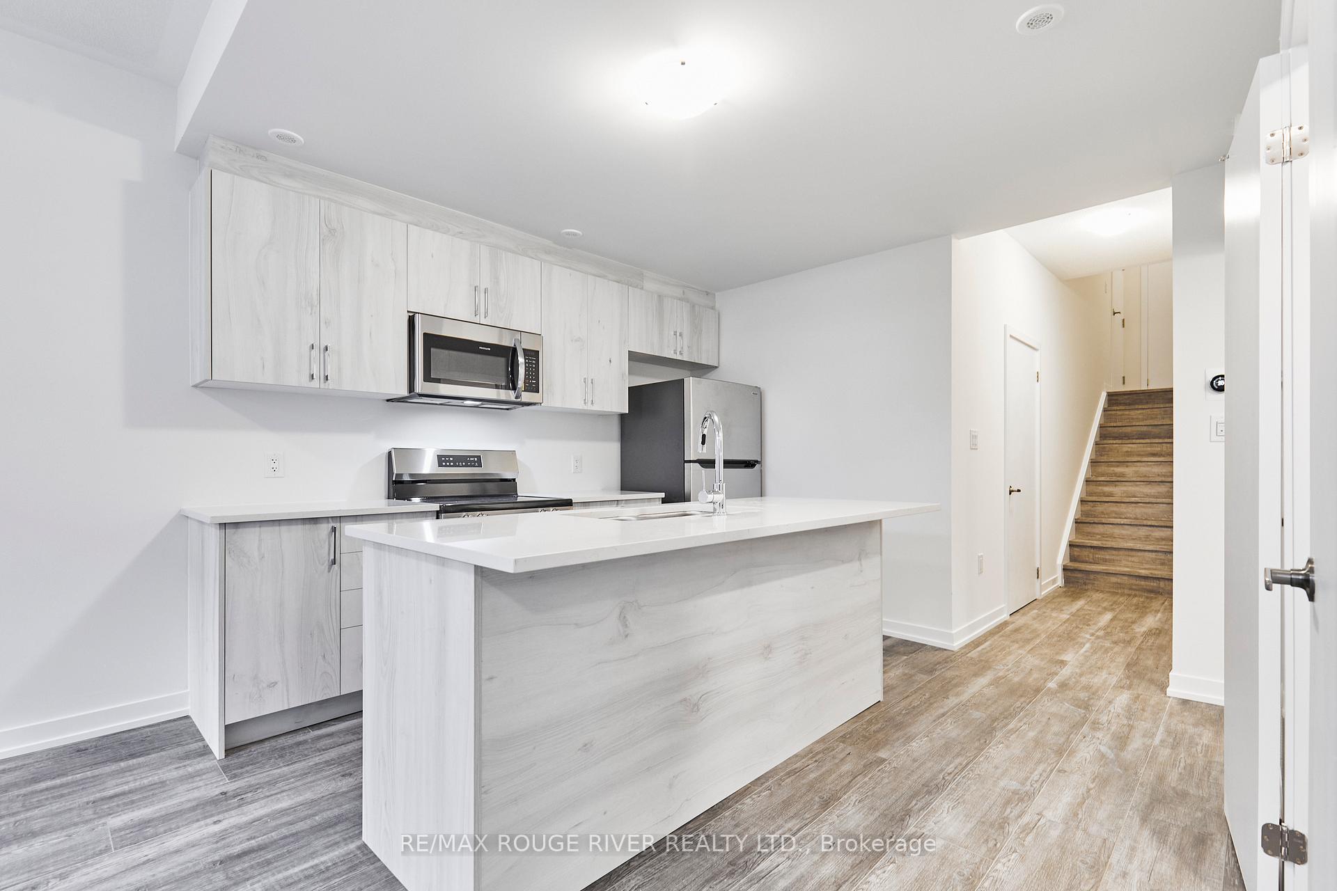 Photo 17 of 94 Ziibi Way, Clarington, Newcastle — HOMEH