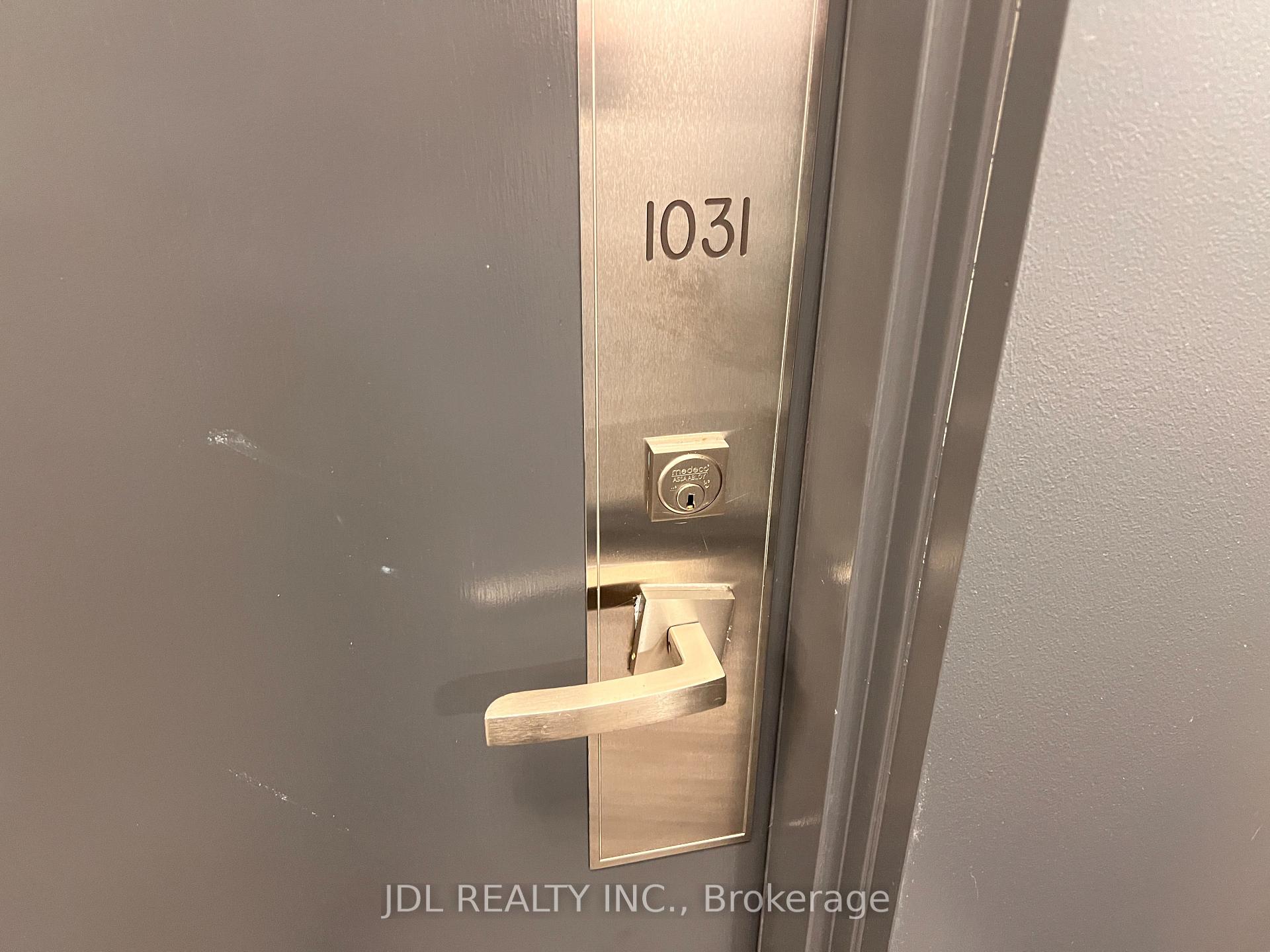 Photo 3 of Unit 1031, 7161 Yonge Street, Markham, Thornhill — HOMEH