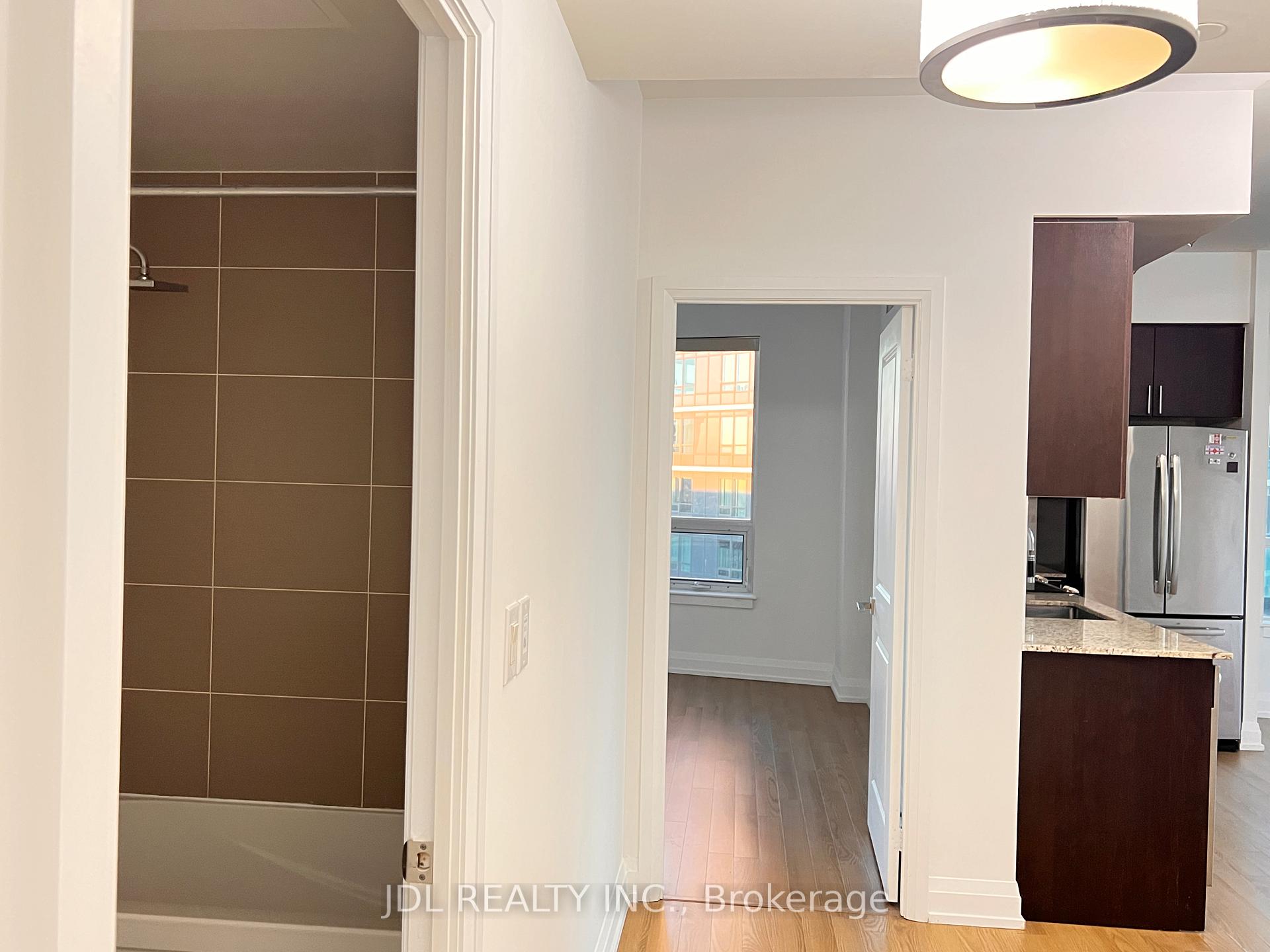 Photo 5 of Unit 1031, 7161 Yonge Street, Markham, Thornhill — HOMEH