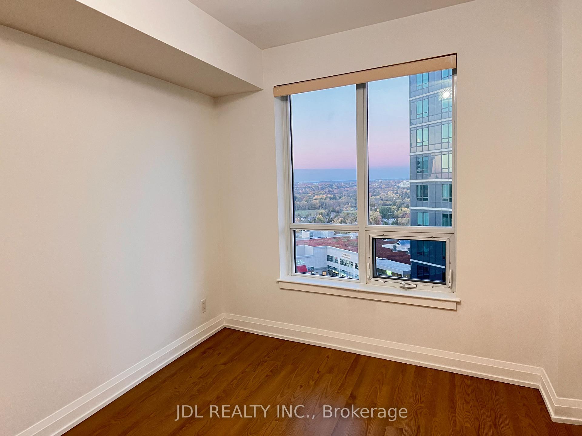 Photo 11 of Unit 1031, 7161 Yonge Street, Markham, Thornhill — HOMEH