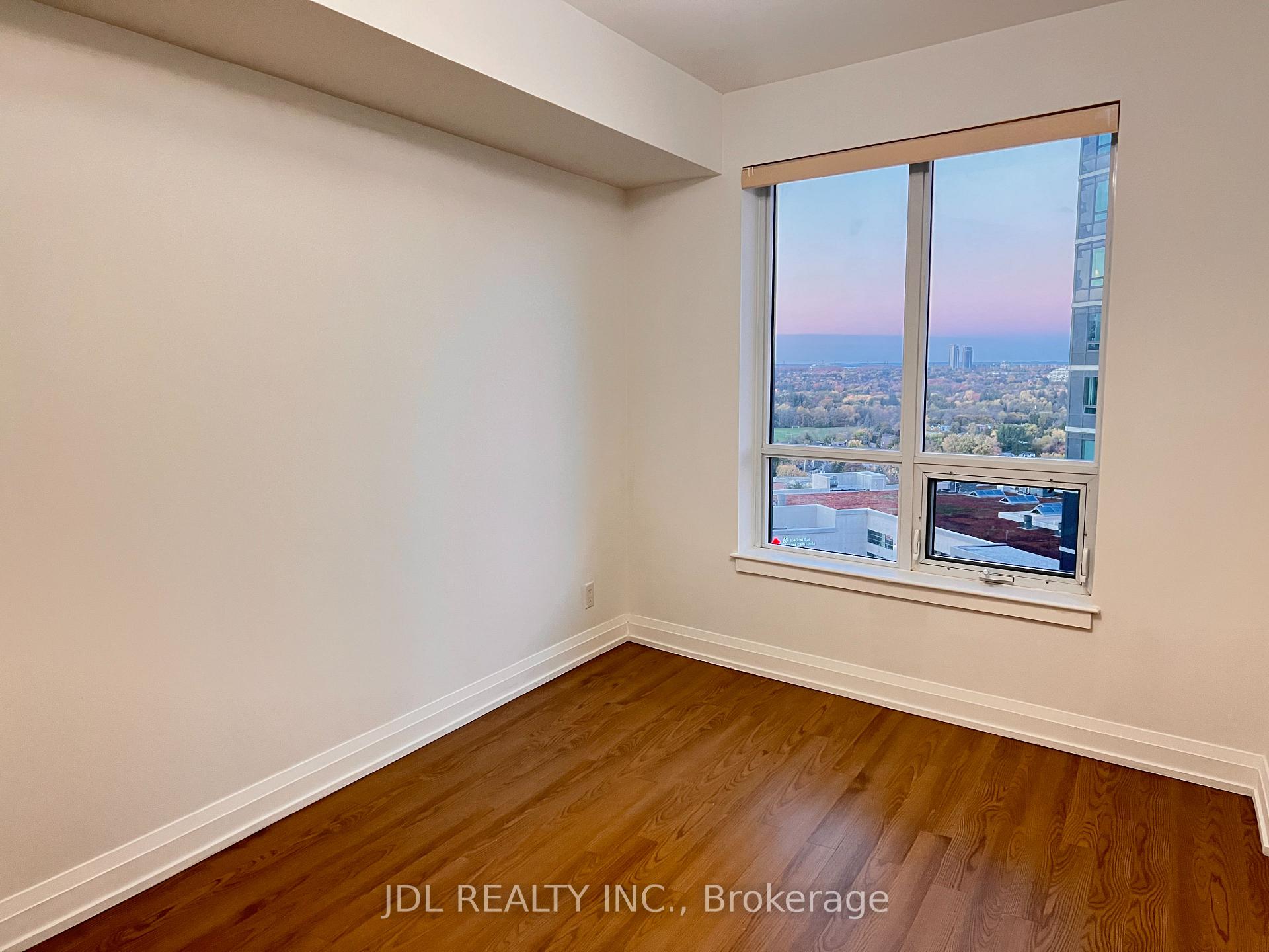 Photo 14 of Unit 1031, 7161 Yonge Street, Markham, Thornhill — HOMEH