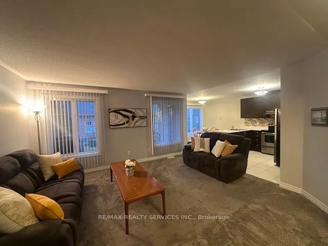 Photo 9 of 17 Lacorra Way, Brampton, Sandringham-Wellington — HOMEH