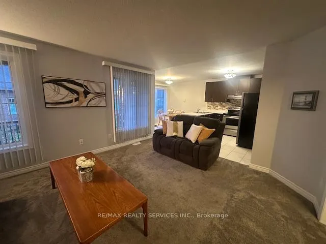 Photo 11 of 17 Lacorra Way, Brampton, Sandringham-Wellington — HOMEH