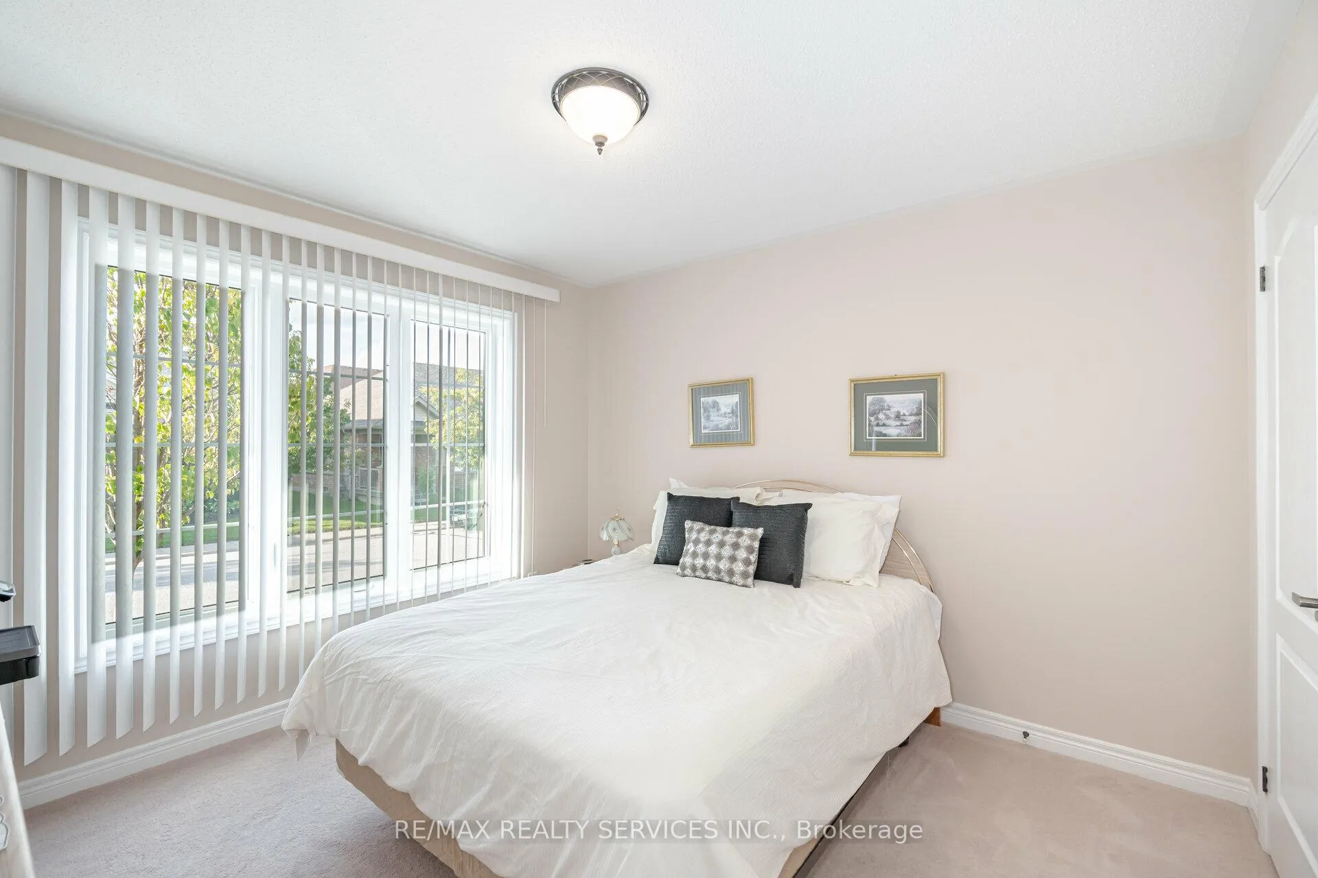 Photo 18 of 17 Lacorra Way, Brampton, Sandringham-Wellington — HOMEH