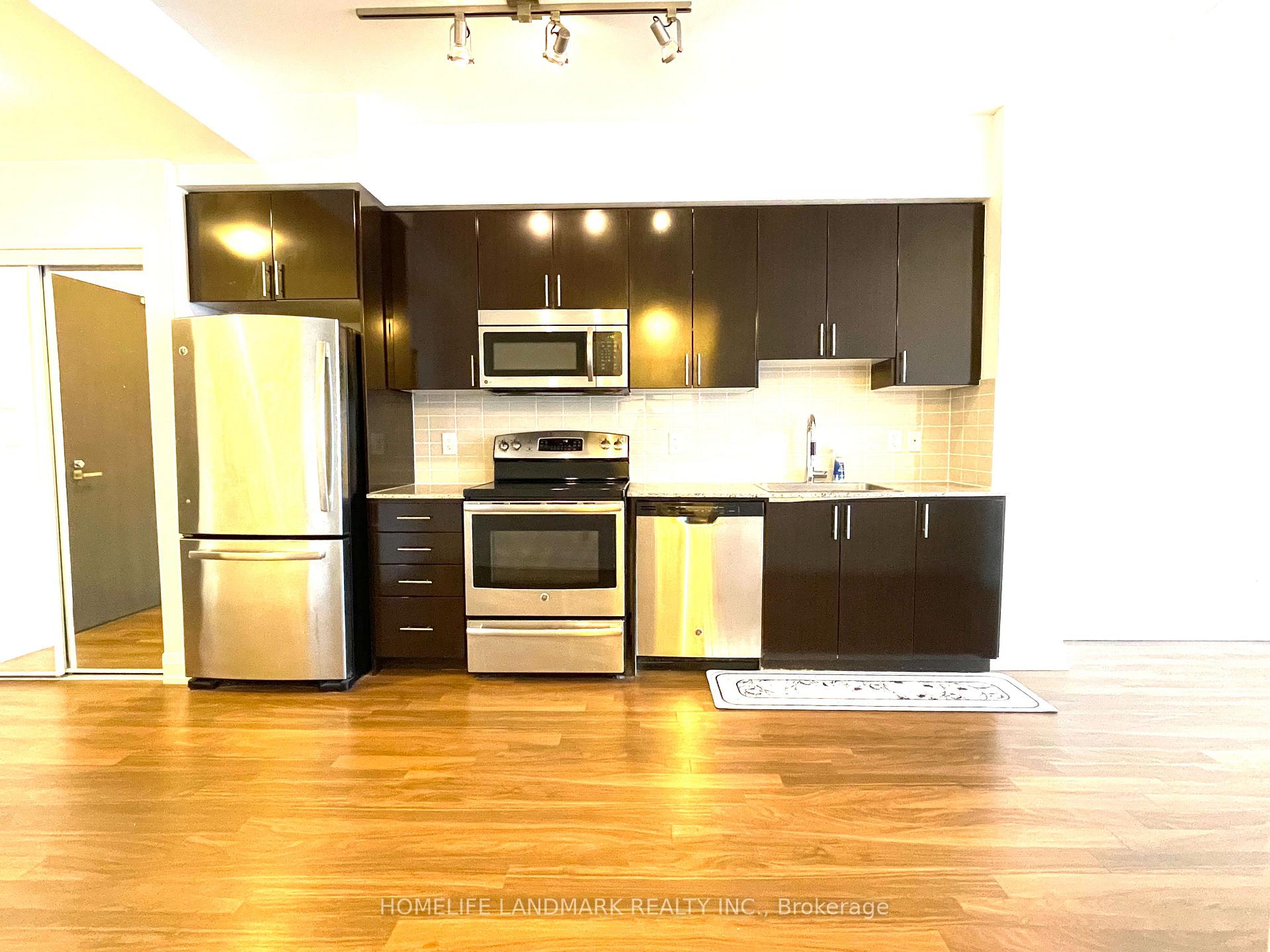 Photo 8 of Unit 2322, 7161 Yonge Street, Markham, Grandview — HOMEH