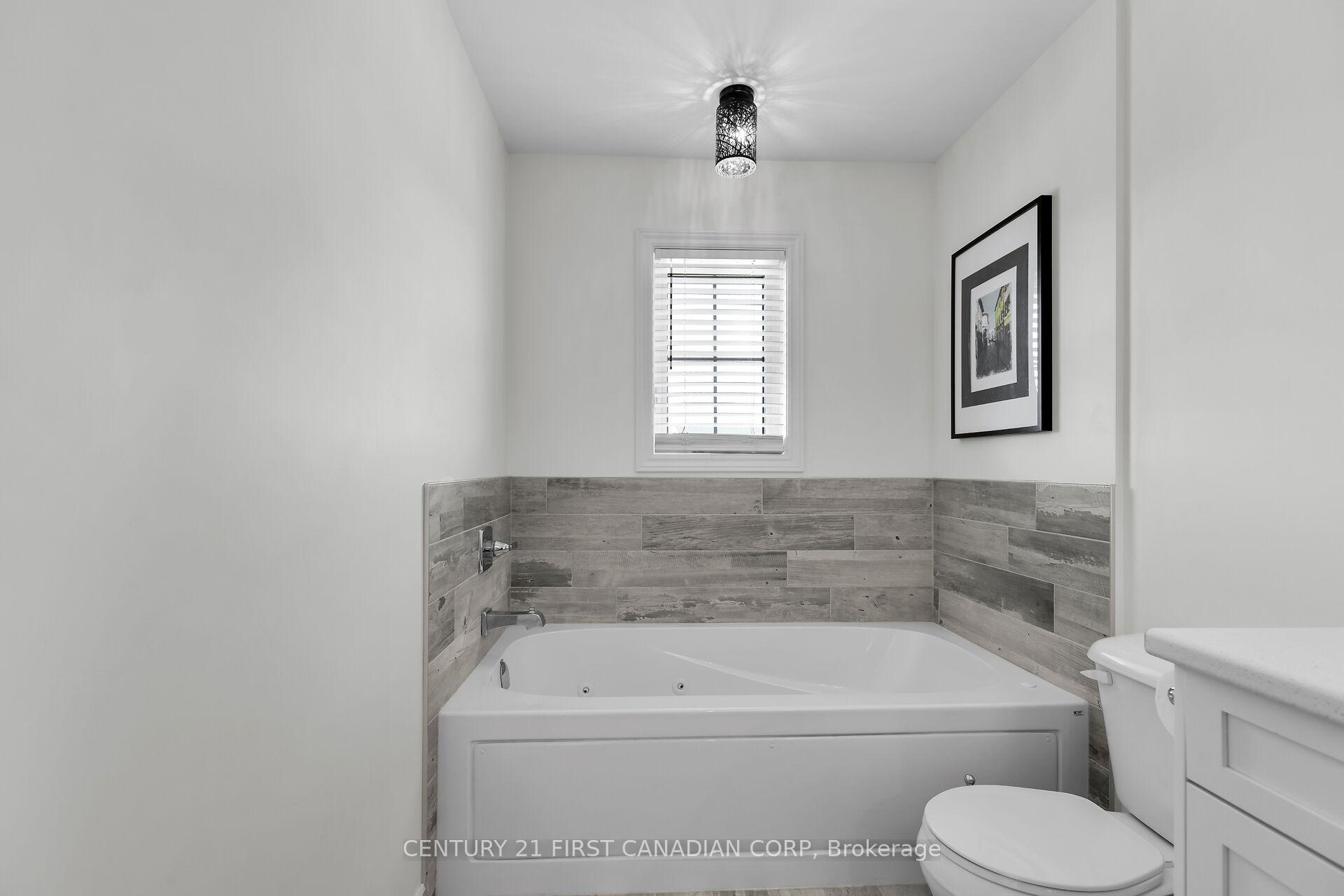 Photo 19 of 114 Old Field Lane, Central Elgin, Rural Central Elgin — HOMEH