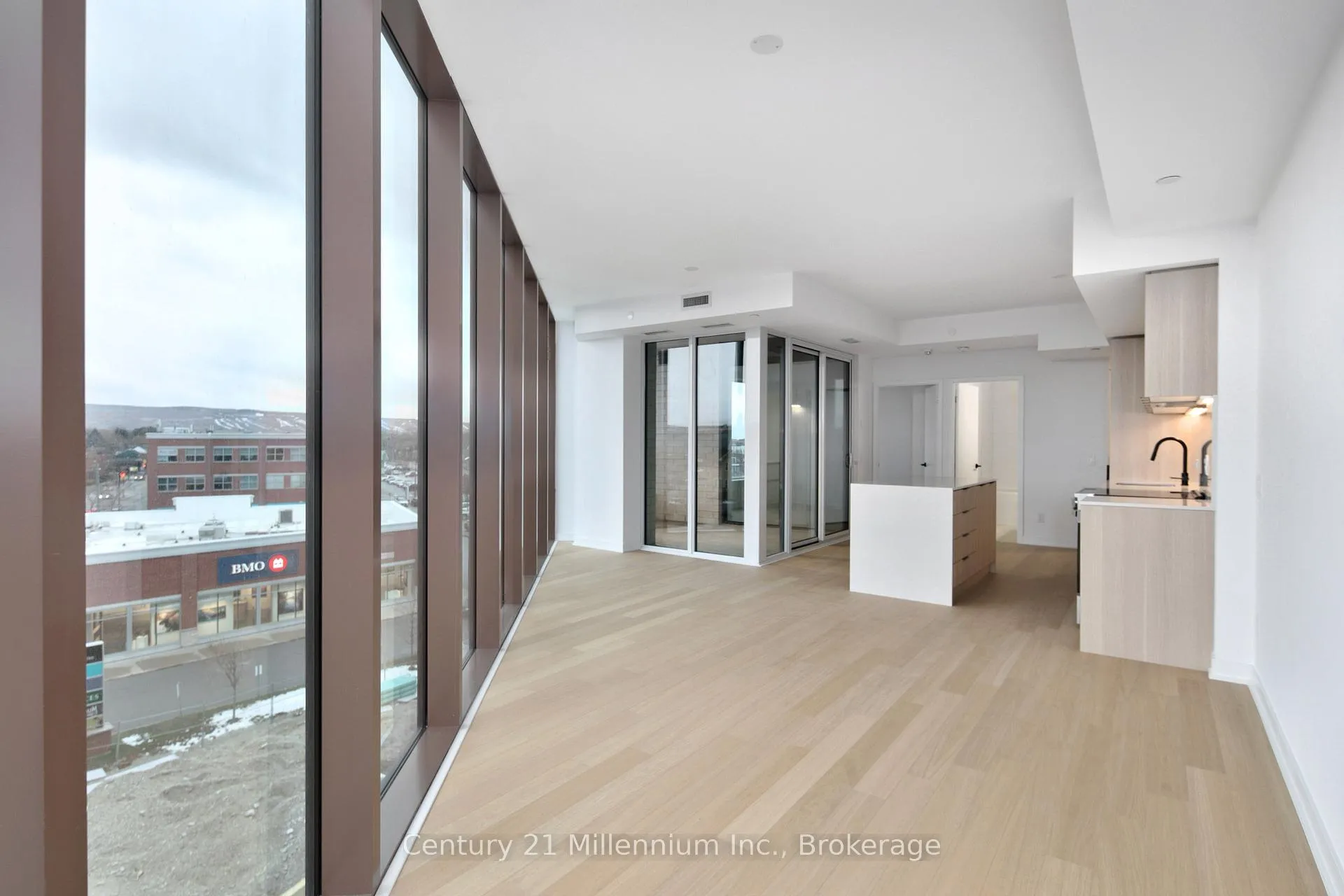 Photo 16 of Unit 416, 31 Huron Street, Collingwood — HOMEH