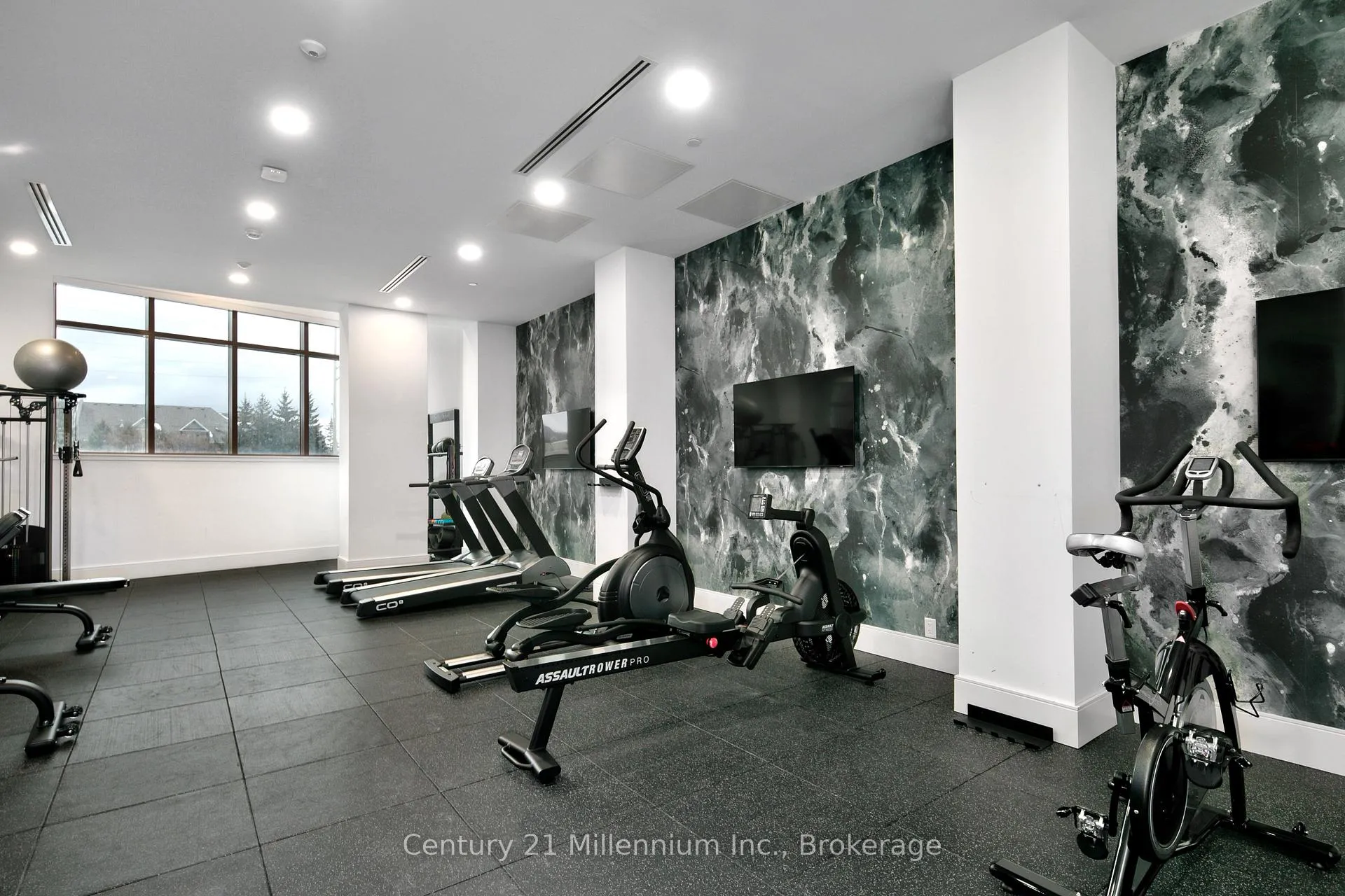 Photo 32 of Unit 416, 31 Huron Street, Collingwood — HOMEH