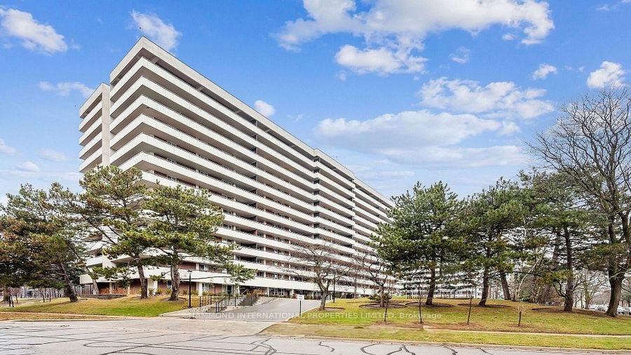 Photo 1 of Unit 804, 80 Inverlochy Boulevard, Markham, Royal Orchard — HOMEH