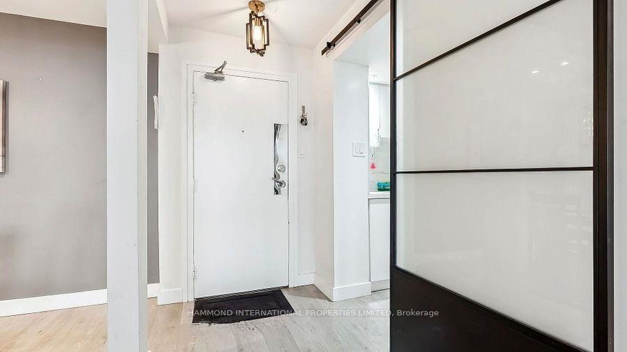 Photo 2 of Unit 804, 80 Inverlochy Boulevard, Markham, Royal Orchard — HOMEH