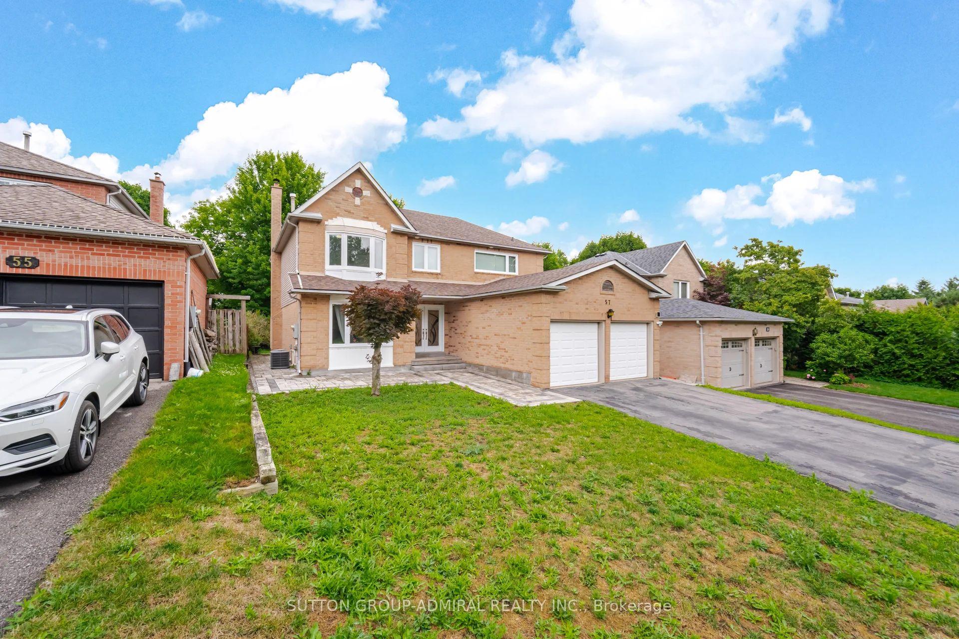 Photo 2 of 57 Haskell Crescent, Aurora, Aurora Highlands — HOMEH