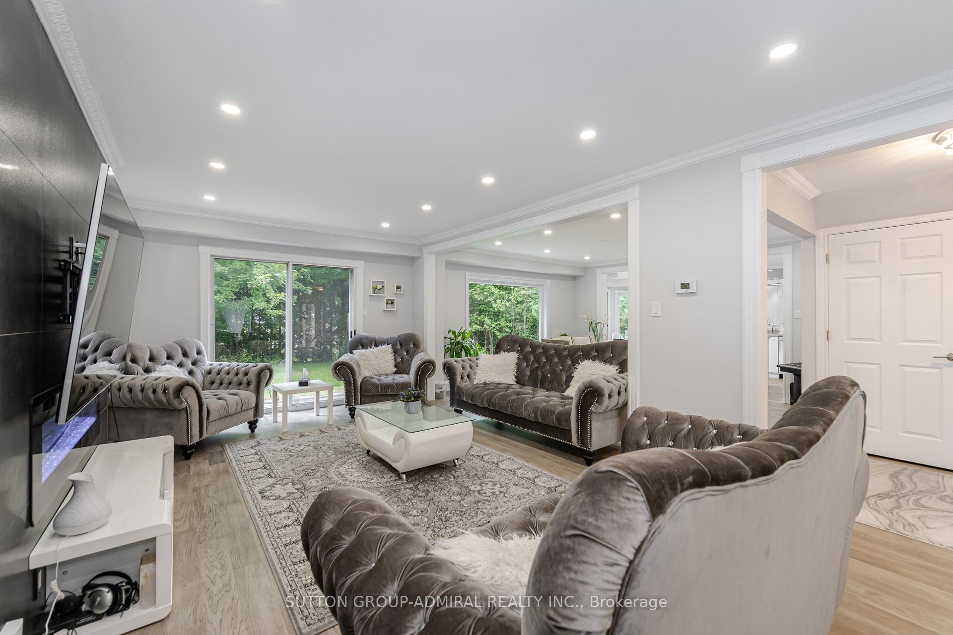 Photo 12 of 57 Haskell Crescent, Aurora, Aurora Highlands — HOMEH