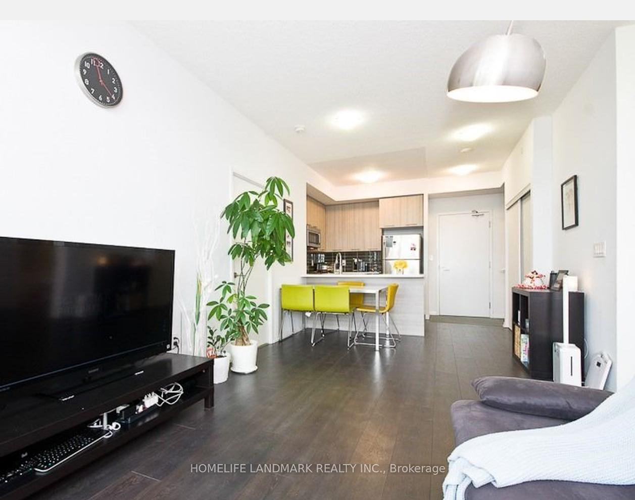 Photo 5 of Unit 612, 540 Bur Oak Avenue, Markham, Berczy — HOMEH
