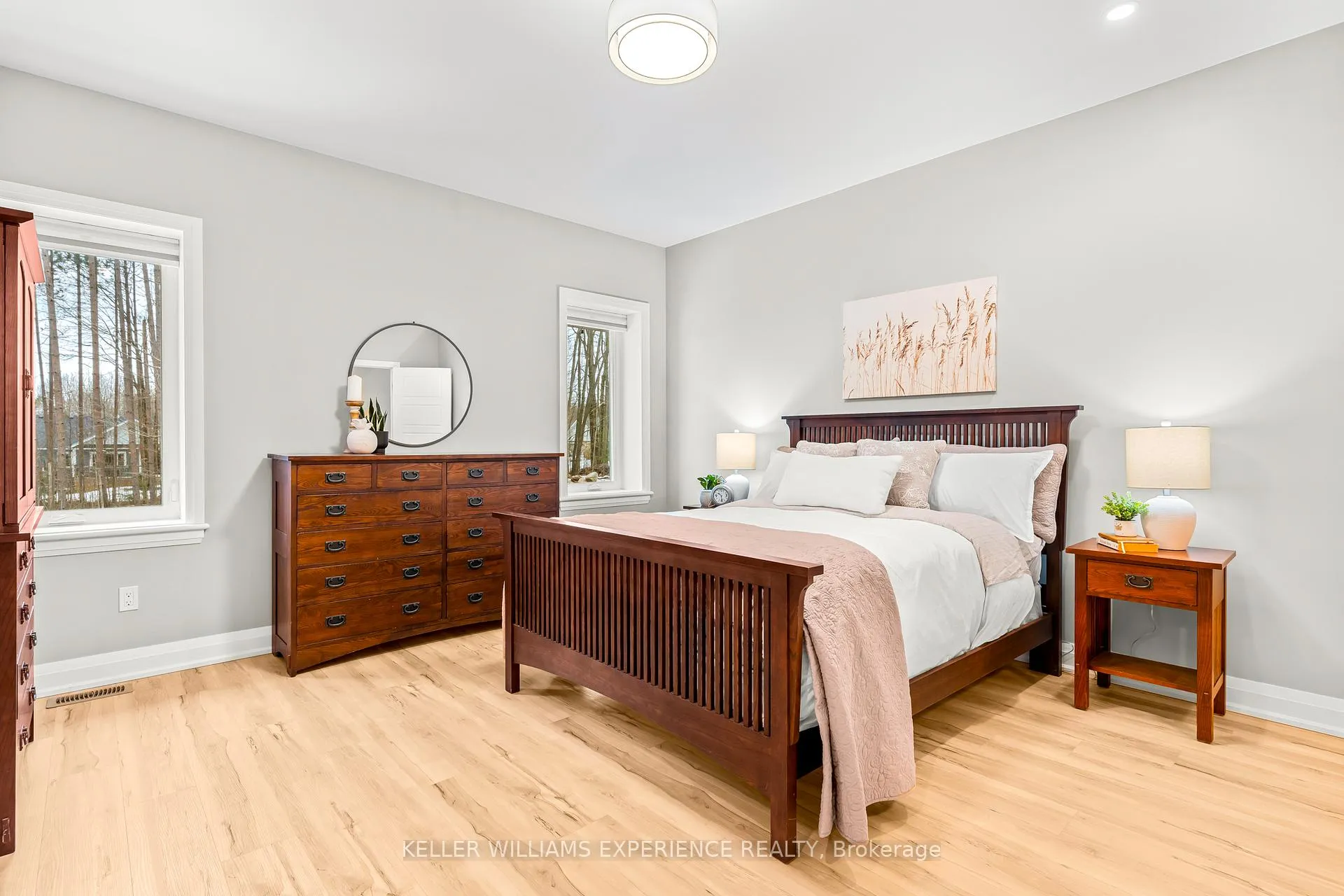 Photo 18 of 34 Windermere Circle, Tay, Rural Tay — HOMEH