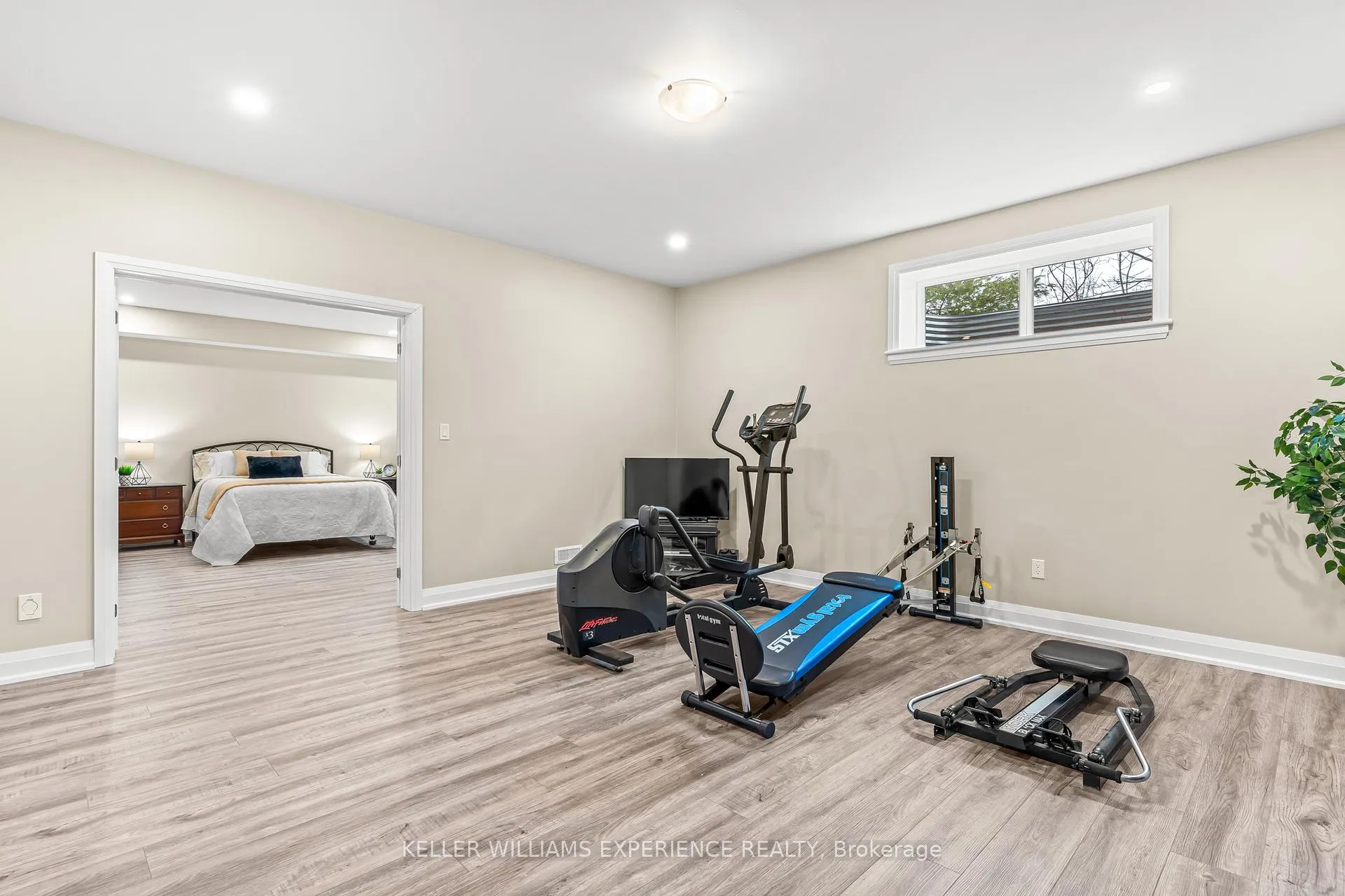 Photo 34 of 34 Windermere Circle, Tay, Rural Tay — HOMEH