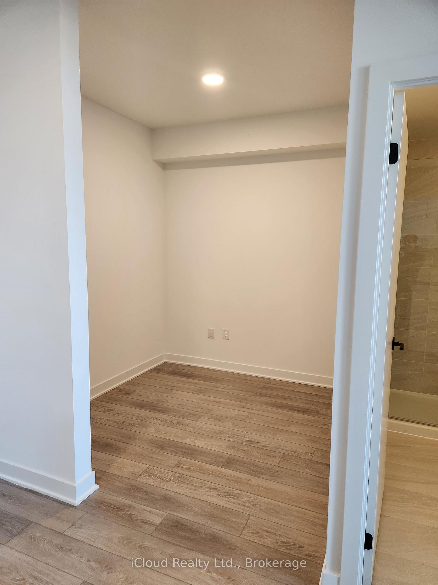 Photo 7 of Unit 1411, 2782 Barton Street E, Hamilton, Riverdale — HOMEH