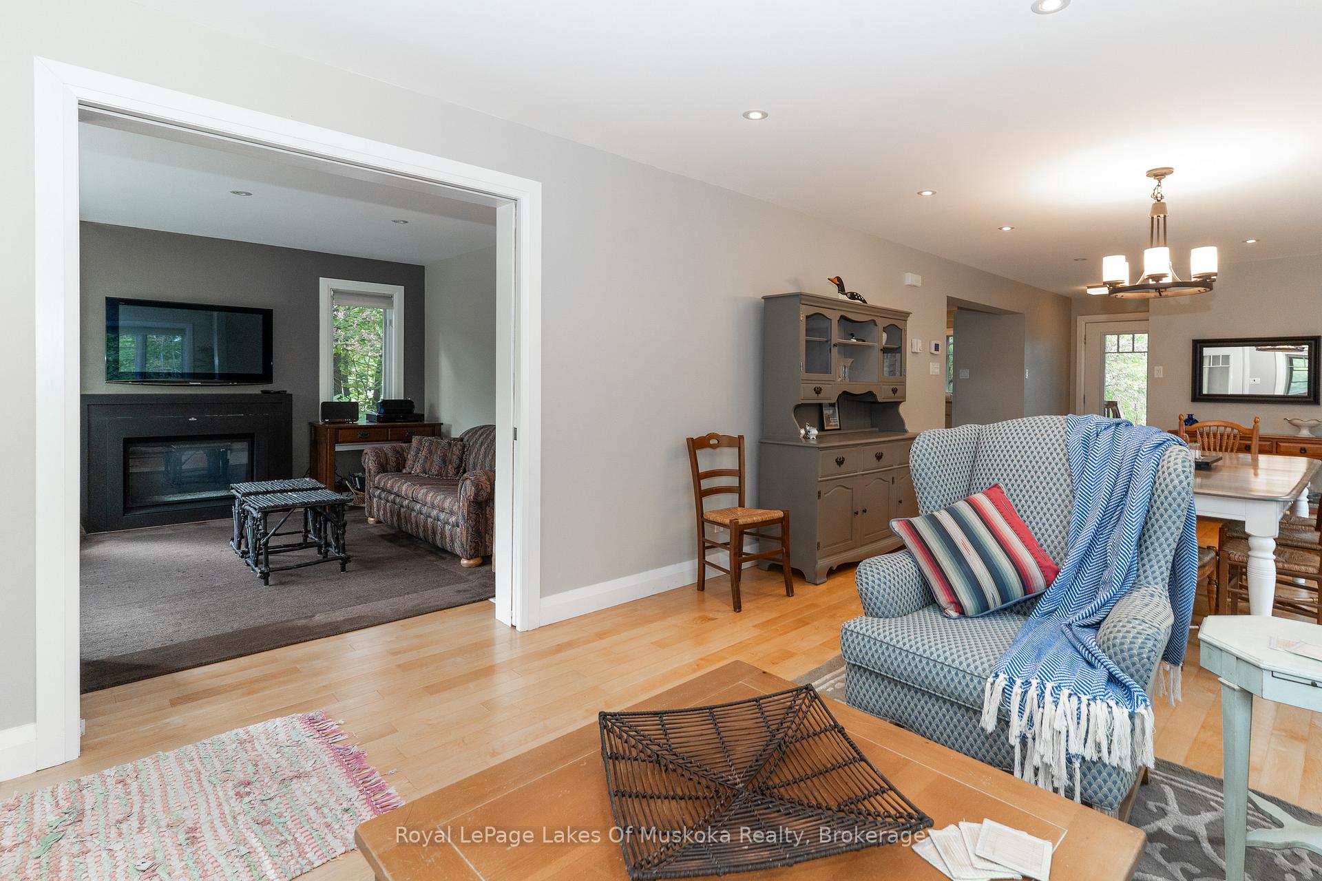 Photo 8 of 210&230 Revell Street, Gravenhurst, Muskoka (S) — HOMEH