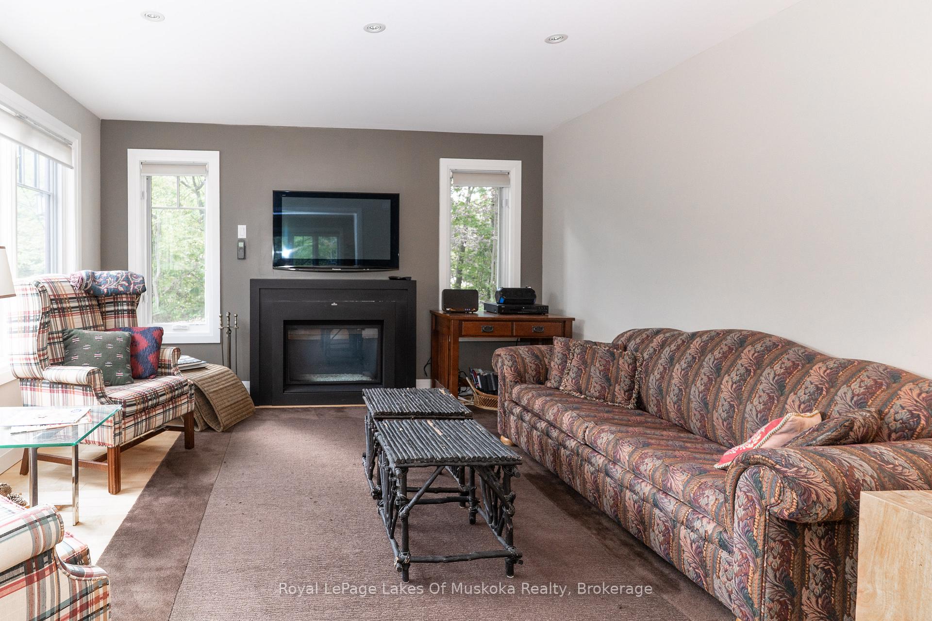 Photo 9 of 210&230 Revell Street, Gravenhurst, Muskoka (S) — HOMEH