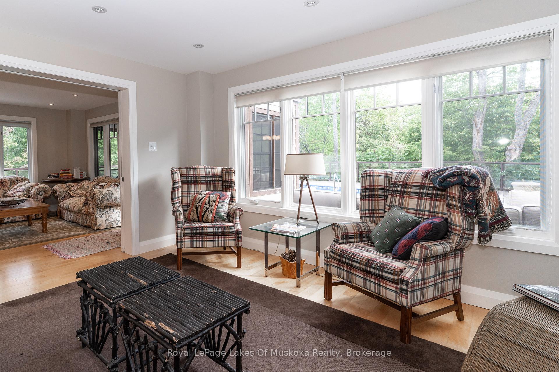 Photo 10 of 210&230 Revell Street, Gravenhurst, Muskoka (S) — HOMEH