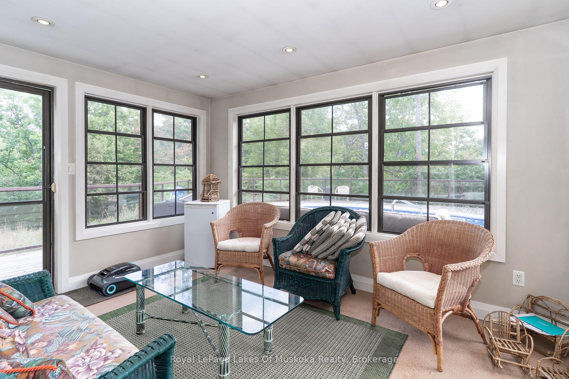 Photo 12 of 210&230 Revell Street, Gravenhurst, Muskoka (S) — HOMEH