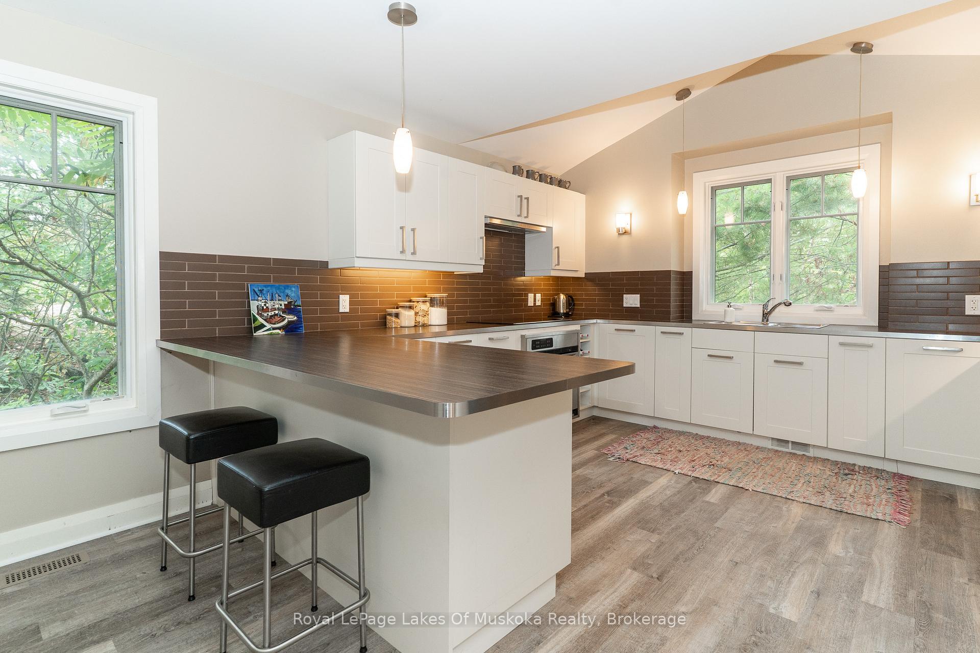 Photo 15 of 210&230 Revell Street, Gravenhurst, Muskoka (S) — HOMEH