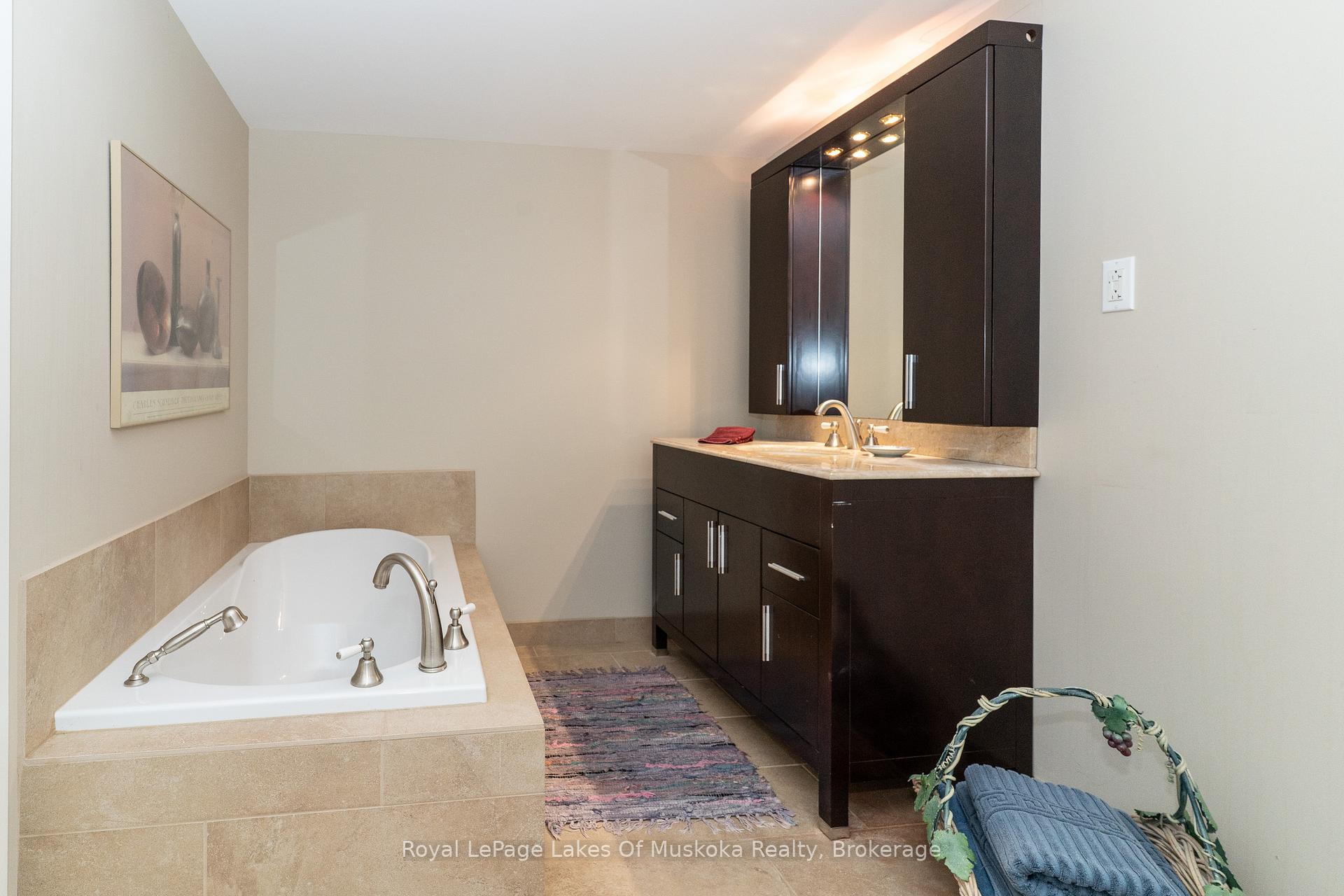 Photo 32 of 210&230 Revell Street, Gravenhurst, Muskoka (S) — HOMEH