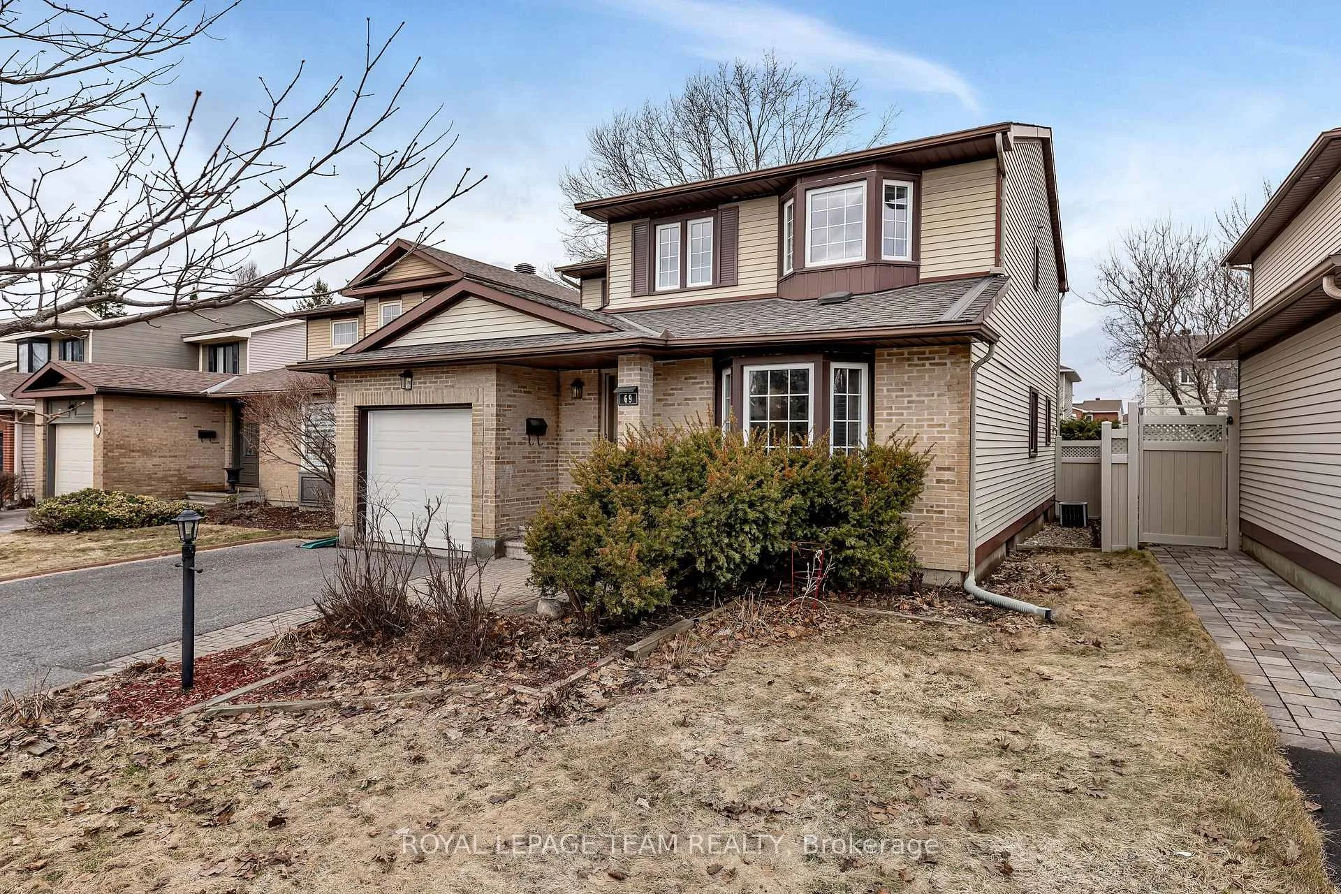 Photo 2 of 69 Pinetrail Crescent, Ottawa, Centrepointe — HOMEH