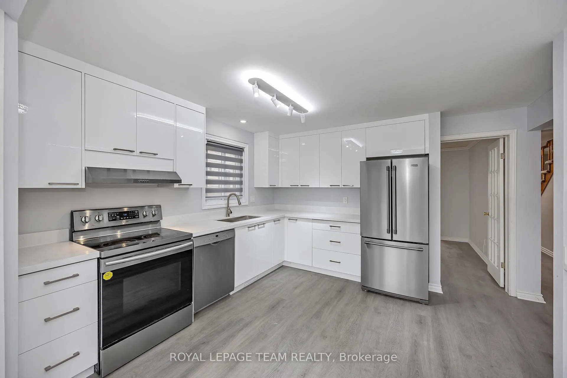 Photo 10 of 69 Pinetrail Crescent, Ottawa, Centrepointe — HOMEH