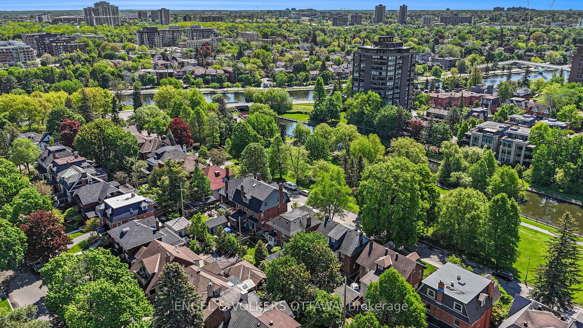 Photo 3 of 17 Linden Terrace, Ottawa, Glebe — HOMEH