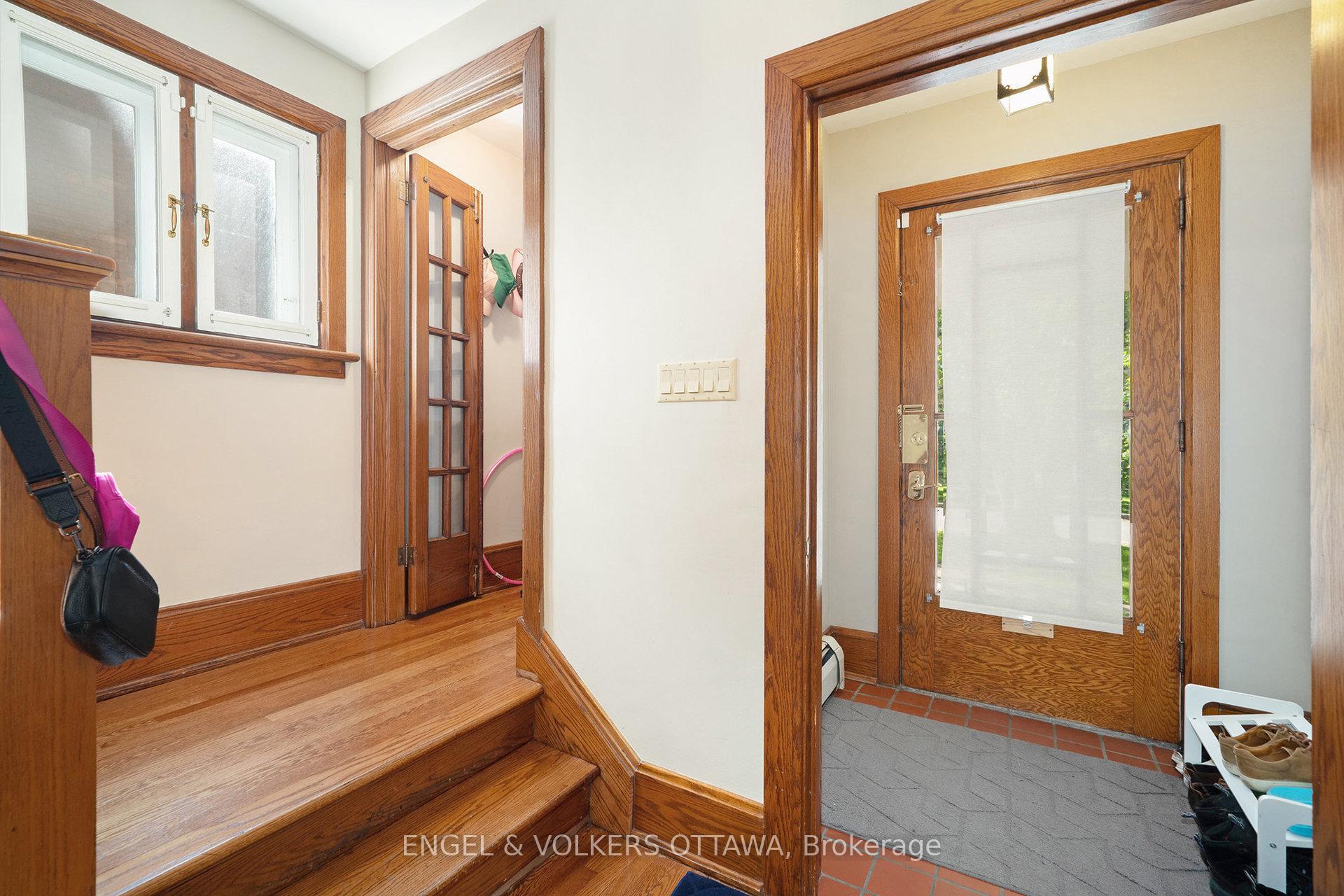 Photo 6 of 17 Linden Terrace, Ottawa, Glebe — HOMEH
