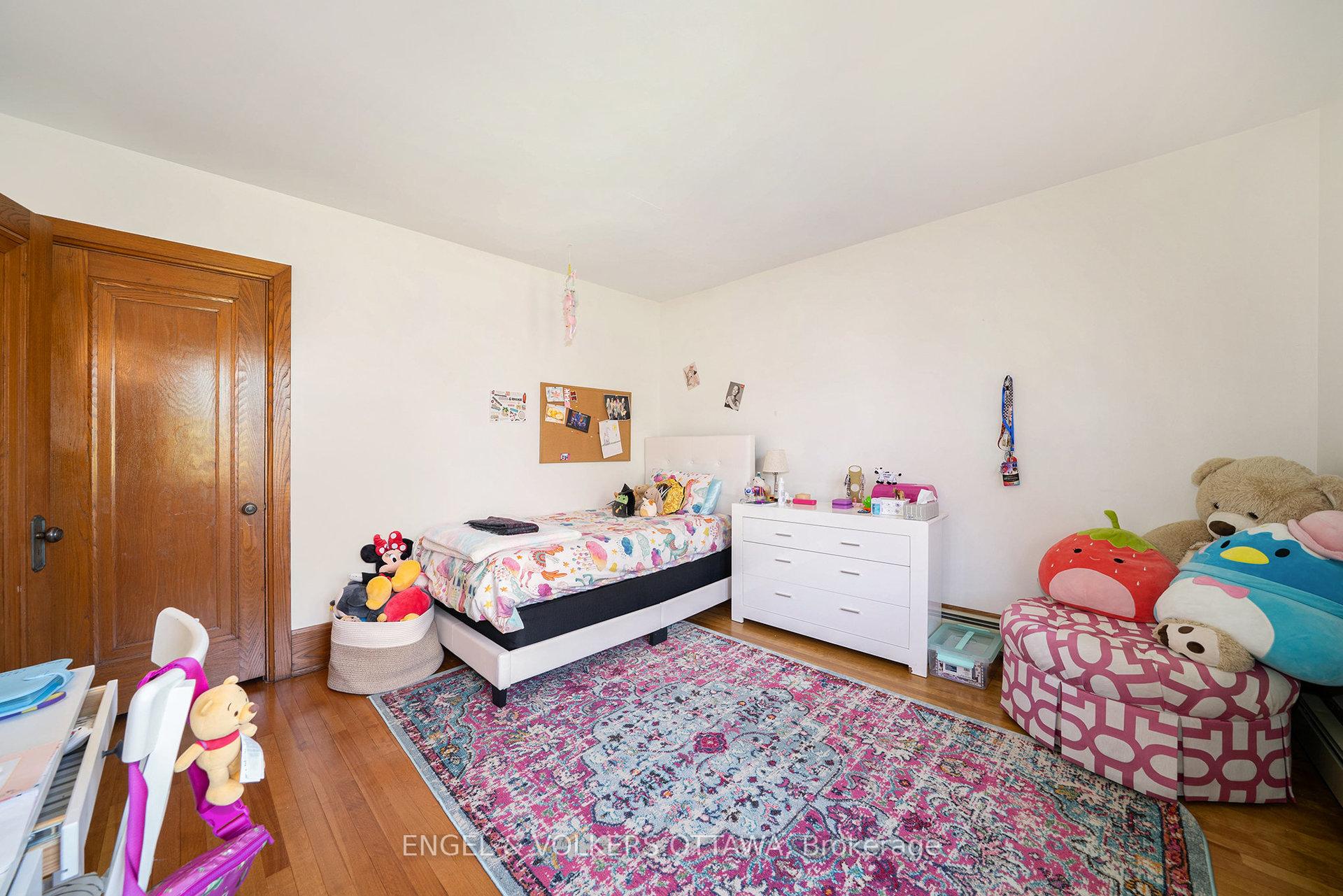 Photo 18 of 17 Linden Terrace, Ottawa, Glebe — HOMEH