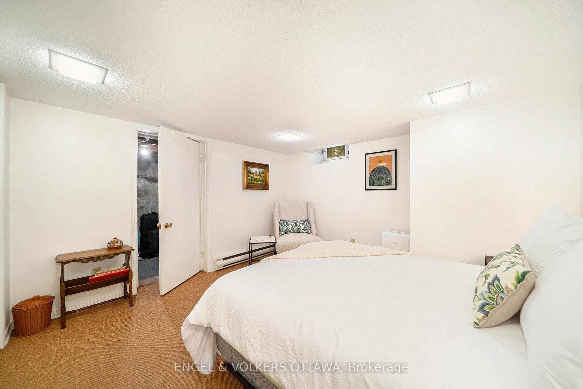 Photo 23 of 17 Linden Terrace, Ottawa, Glebe — HOMEH