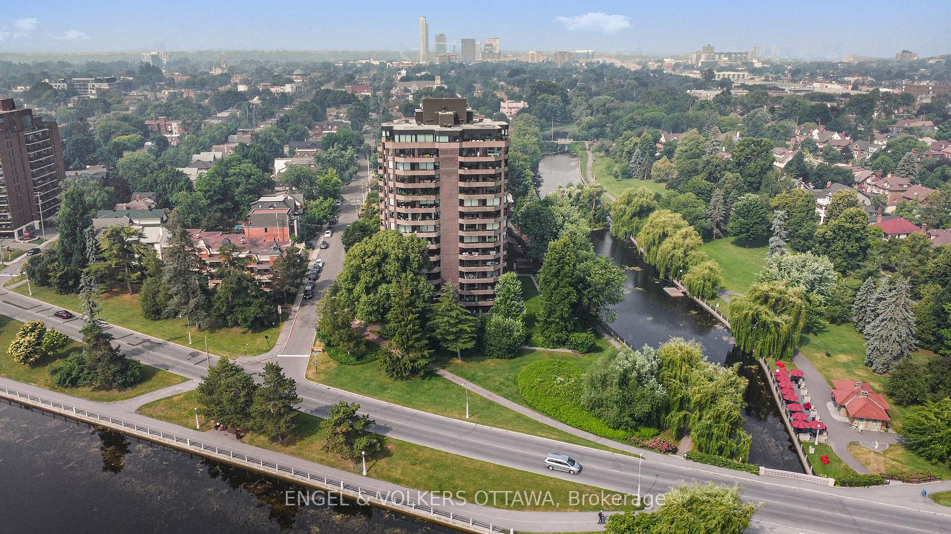 Photo 42 of 17 Linden Terrace, Ottawa, Glebe — HOMEH