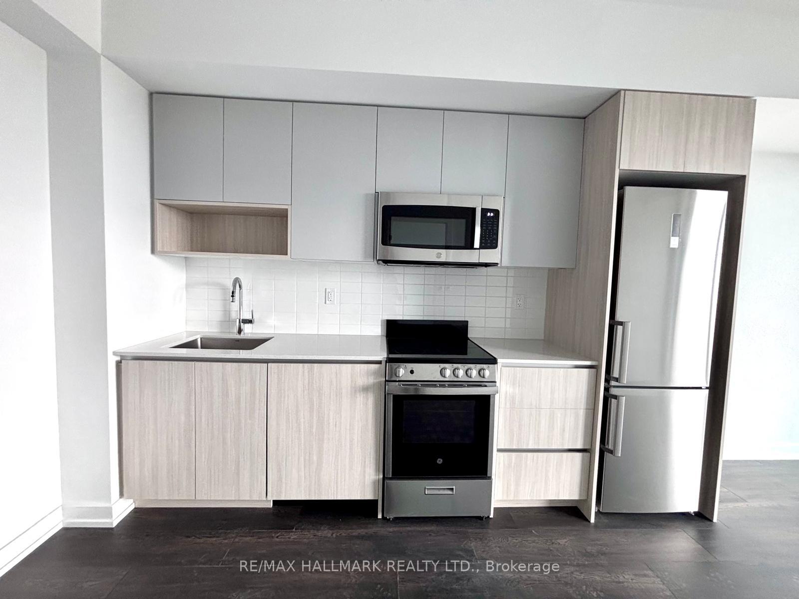 Photo 4 of Unit 809, 801 The Queensway, Etobicoke, Stonegate-Queensway — HOMEH