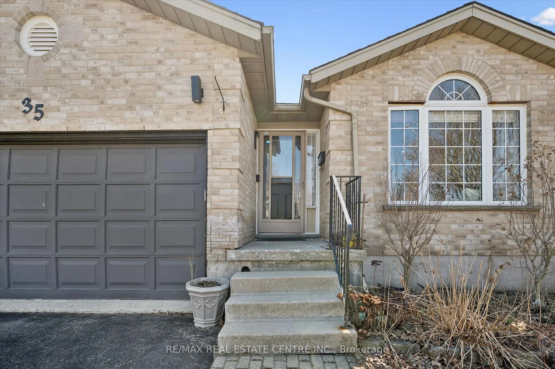 Photo 5 of 35 Melran Drive, Cambridge — HOMEH