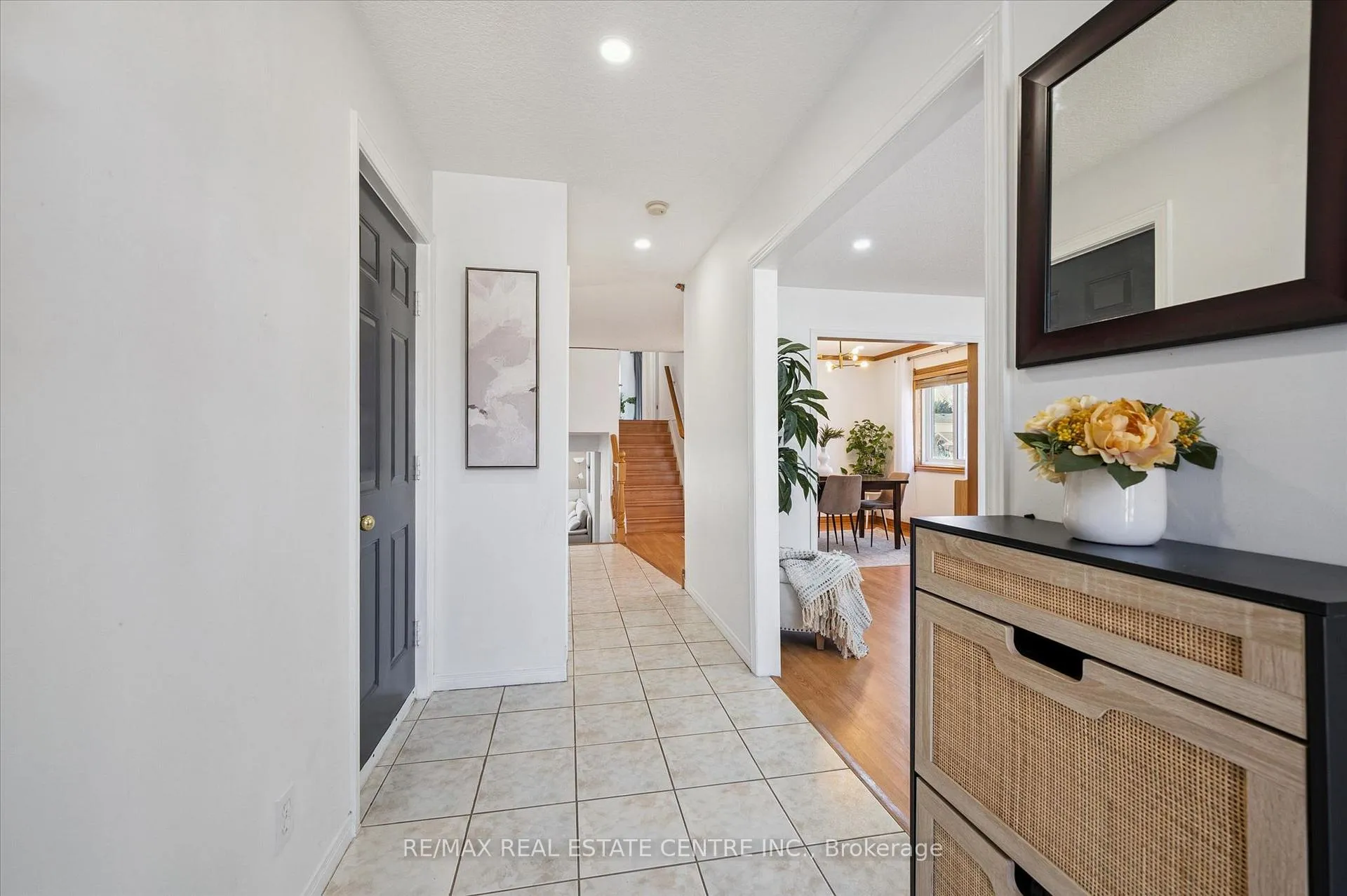 Photo 7 of 35 Melran Drive, Cambridge — HOMEH