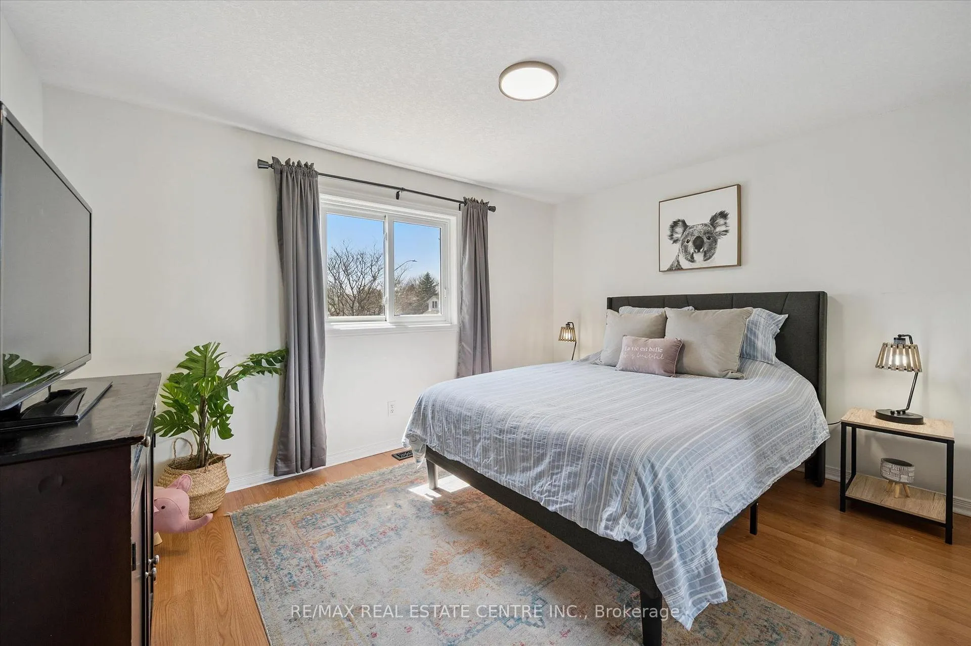 Photo 17 of 35 Melran Drive, Cambridge — HOMEH