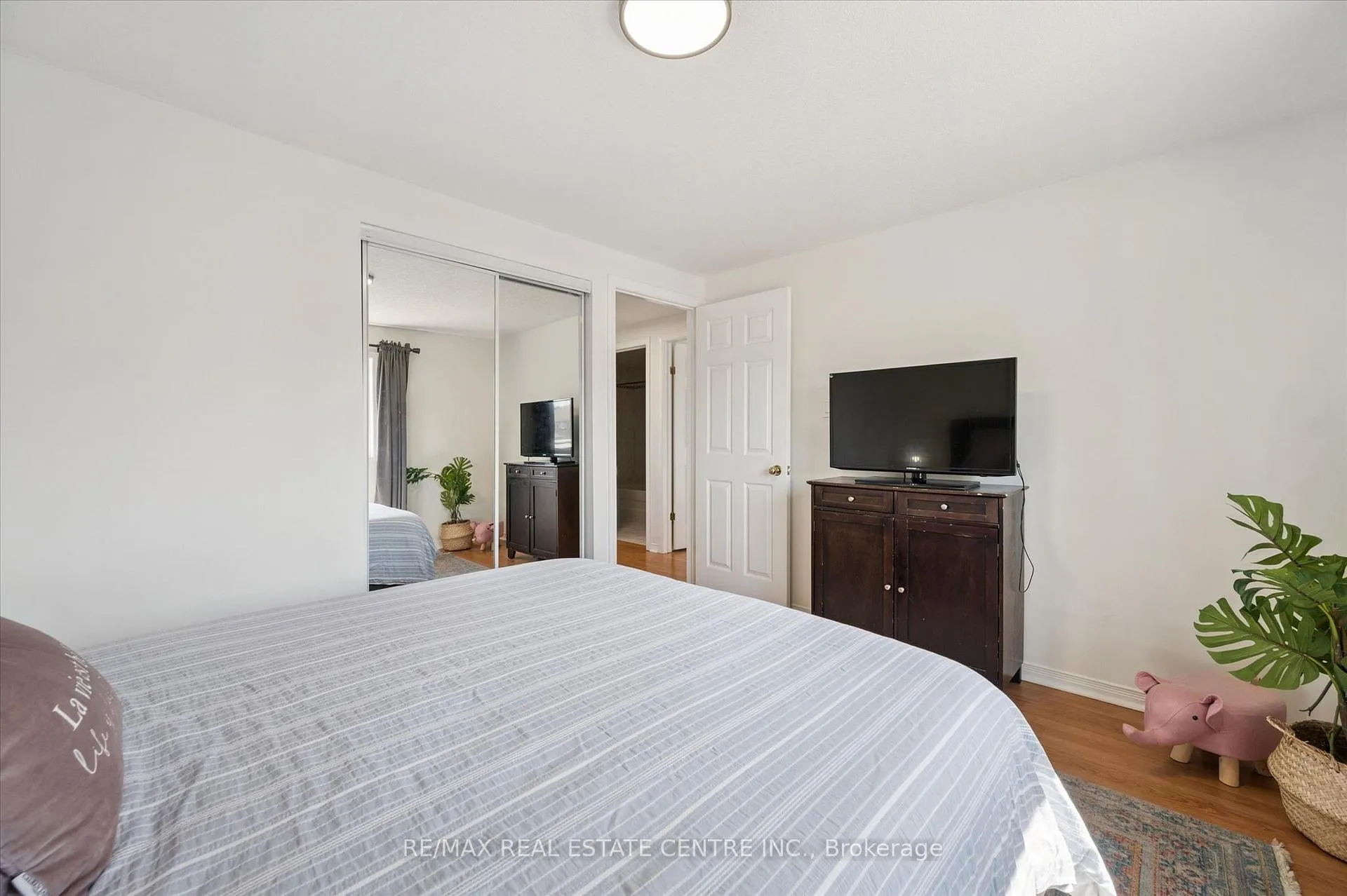 Photo 18 of 35 Melran Drive, Cambridge — HOMEH