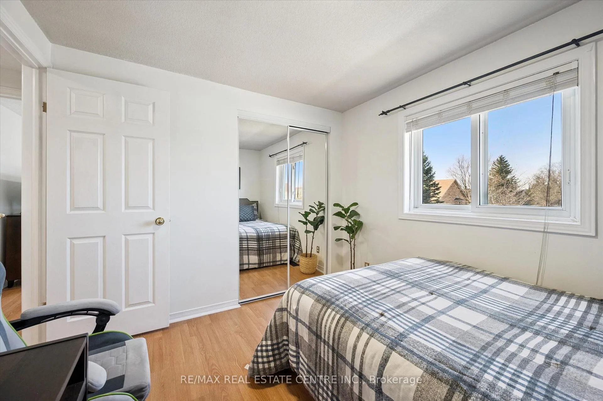 Photo 20 of 35 Melran Drive, Cambridge — HOMEH