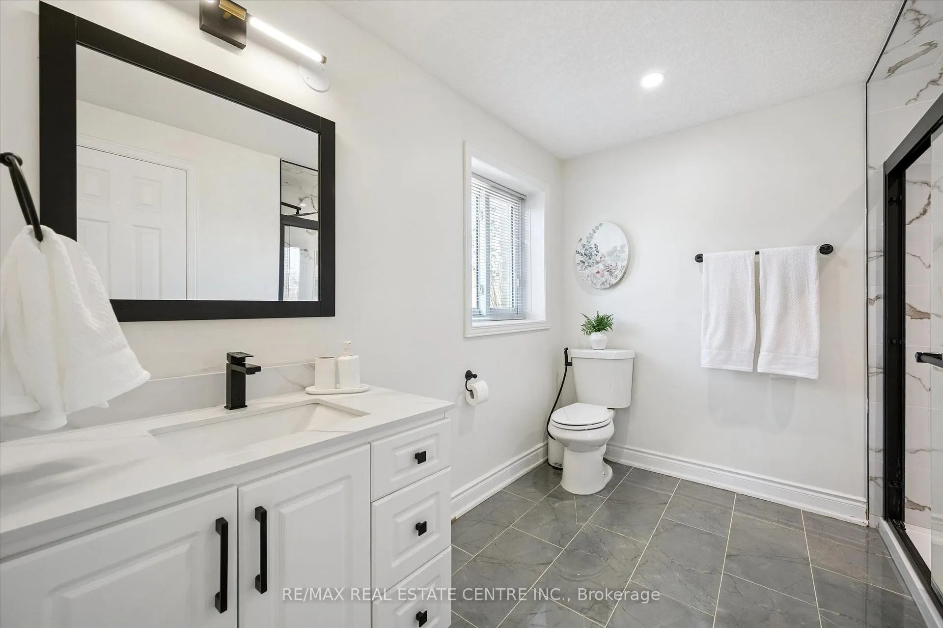 Photo 31 of 35 Melran Drive, Cambridge — HOMEH