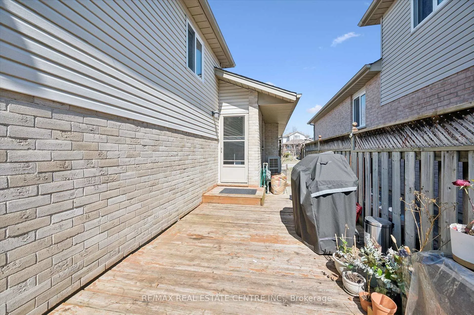 Photo 34 of 35 Melran Drive, Cambridge — HOMEH