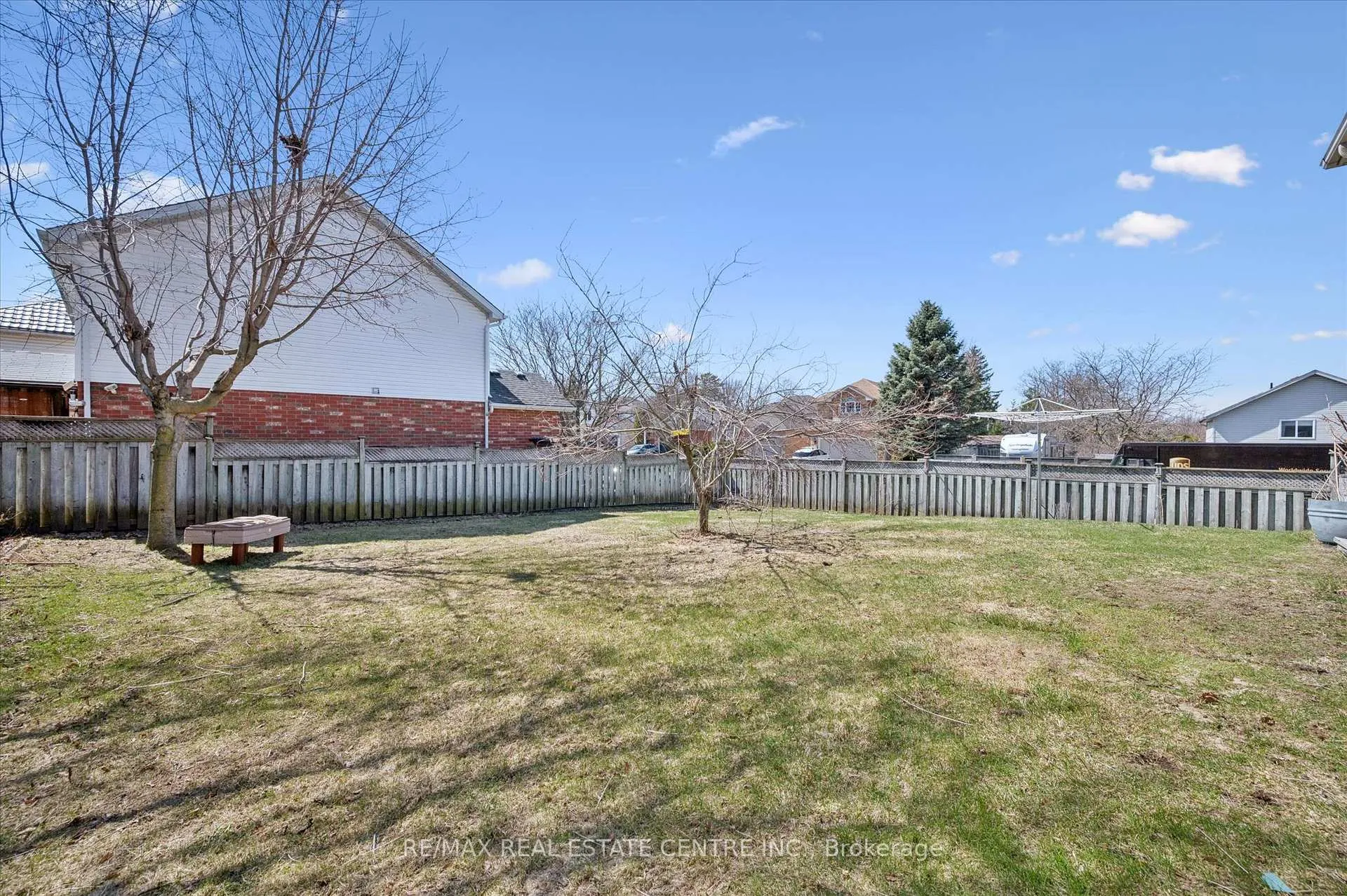 Photo 35 of 35 Melran Drive, Cambridge — HOMEH