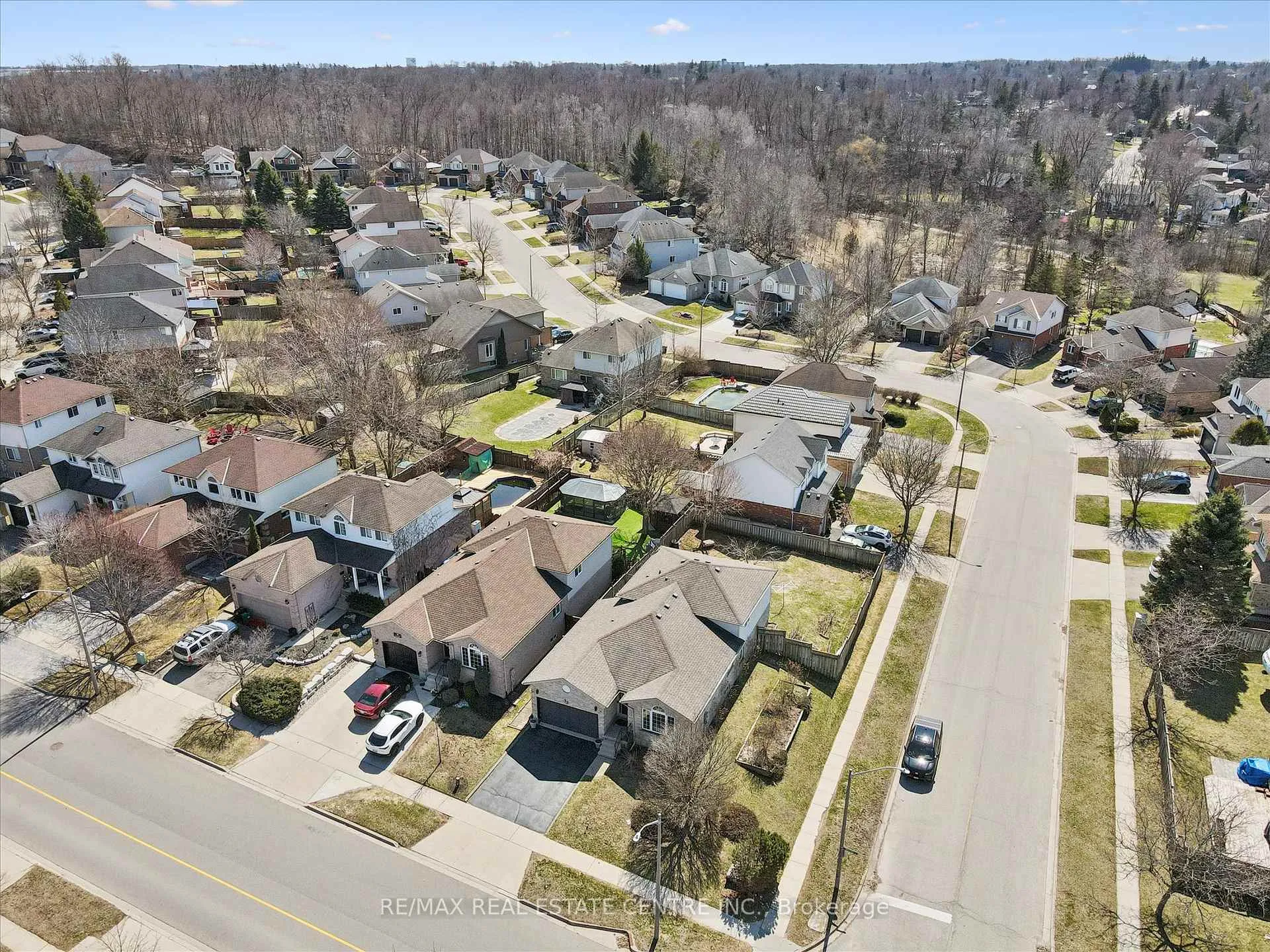 Photo 41 of 35 Melran Drive, Cambridge — HOMEH