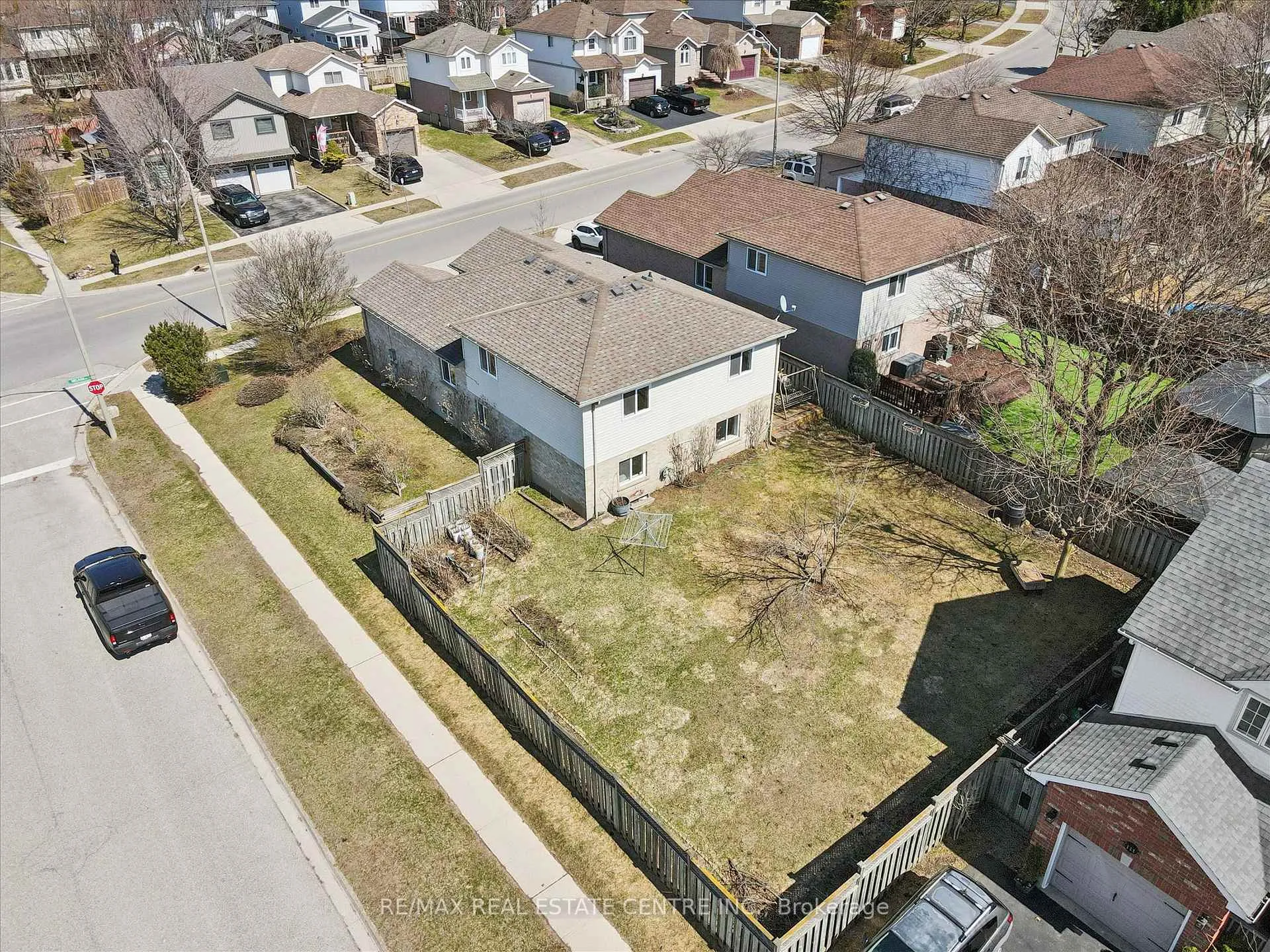 Photo 42 of 35 Melran Drive, Cambridge — HOMEH