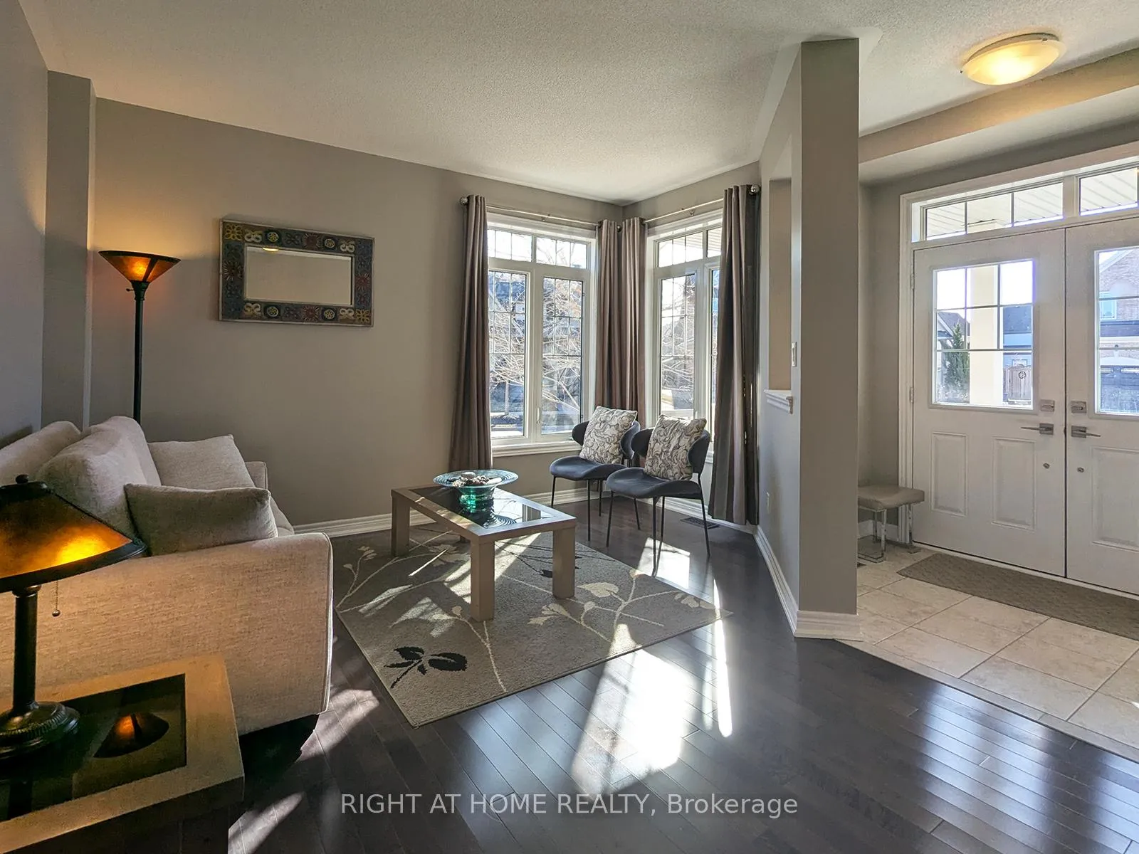Photo 14 of 28 Timberbank Square, Georgina, Sutton & Jackson's Point — HOMEH