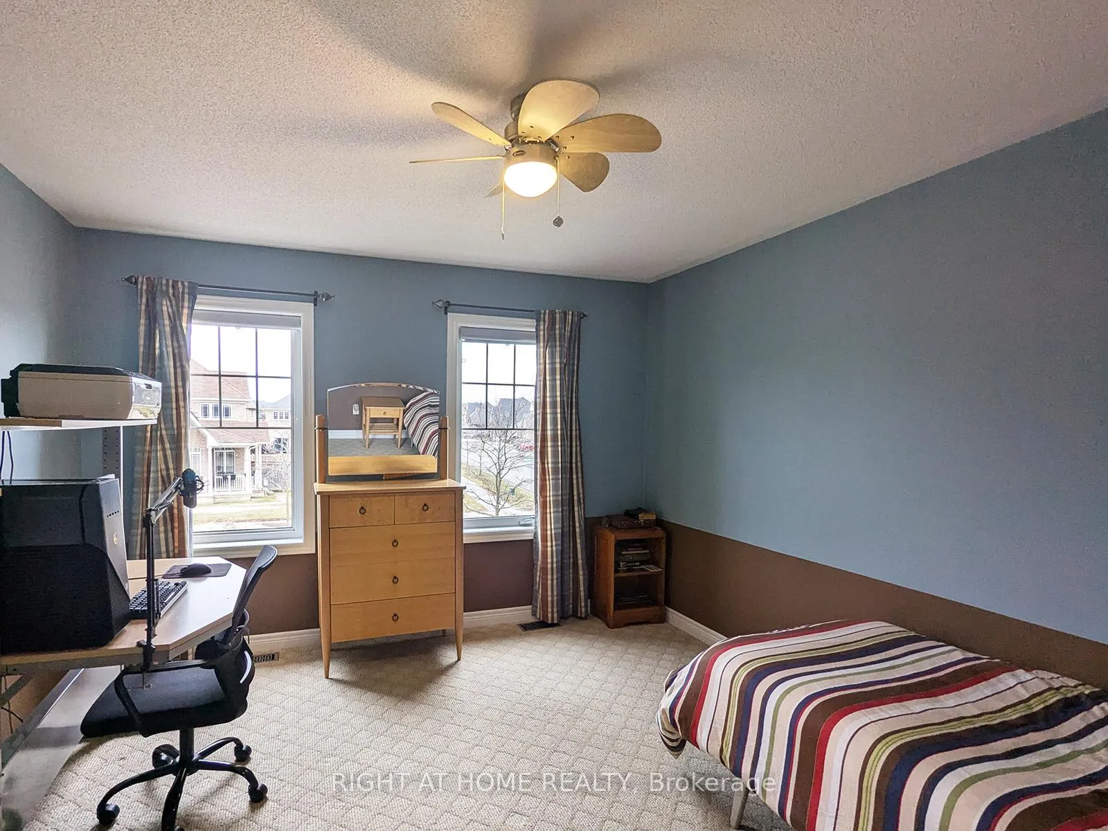 Photo 25 of 28 Timberbank Square, Georgina, Sutton & Jackson's Point — HOMEH