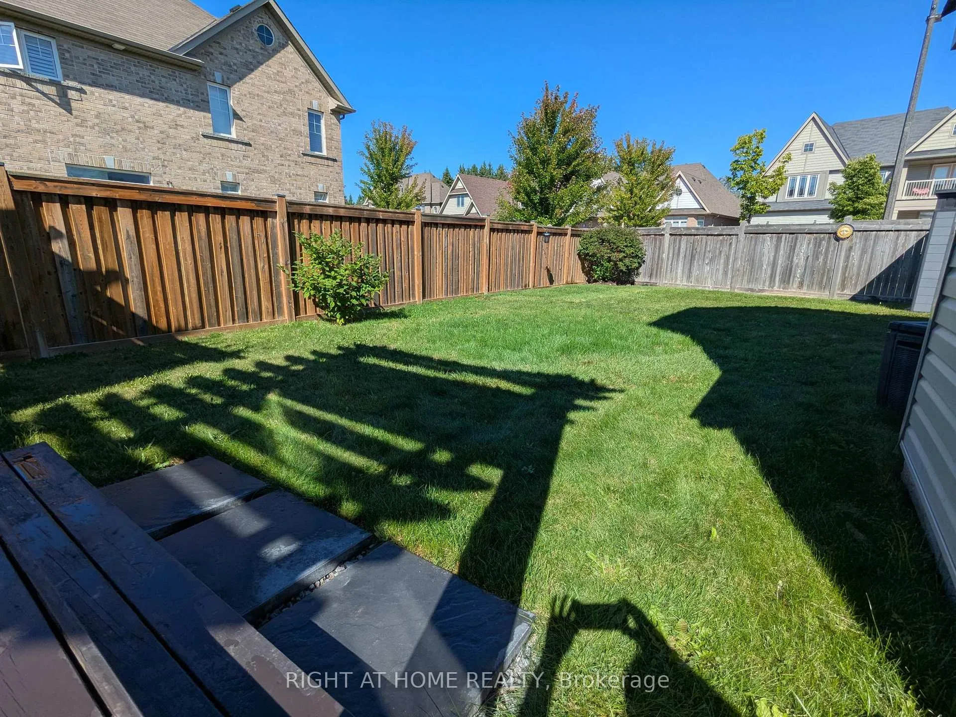 Photo 42 of 28 Timberbank Square, Georgina, Sutton & Jackson's Point — HOMEH